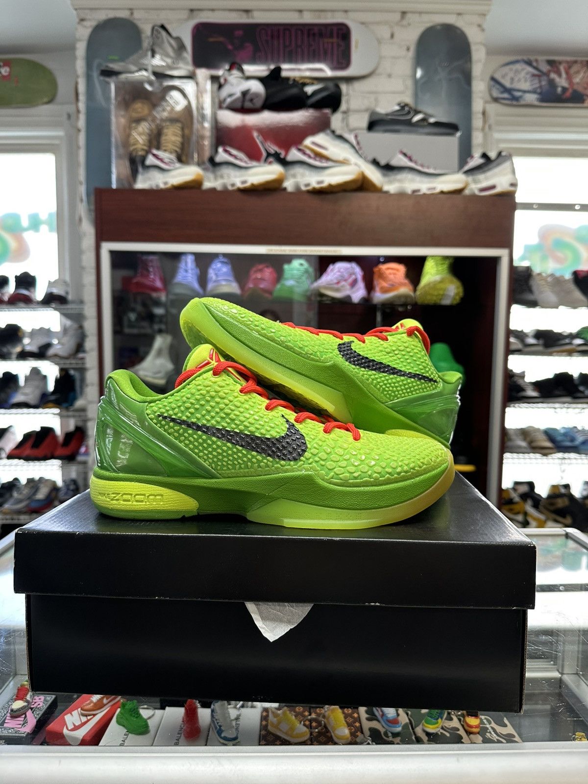 Nike Nike Kobe 6 Protro “Grinch” Size US 8 / EU 41 - 1 Thumbnail