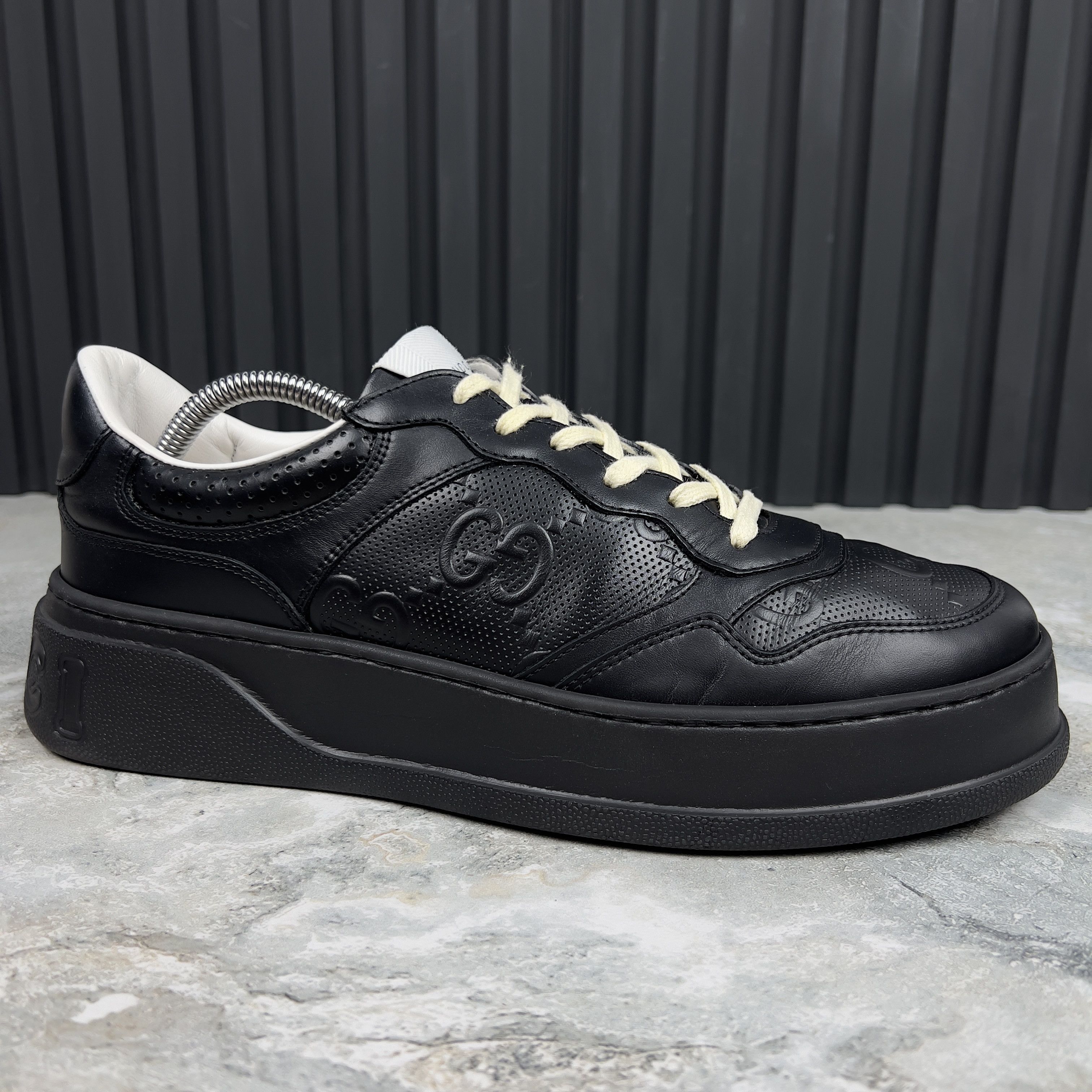 Gucci Gucci Chunky GG Embossed Logo Trainer Sneaker Leather Size US 9.5 / EU 42-43 - 4 Thumbnail