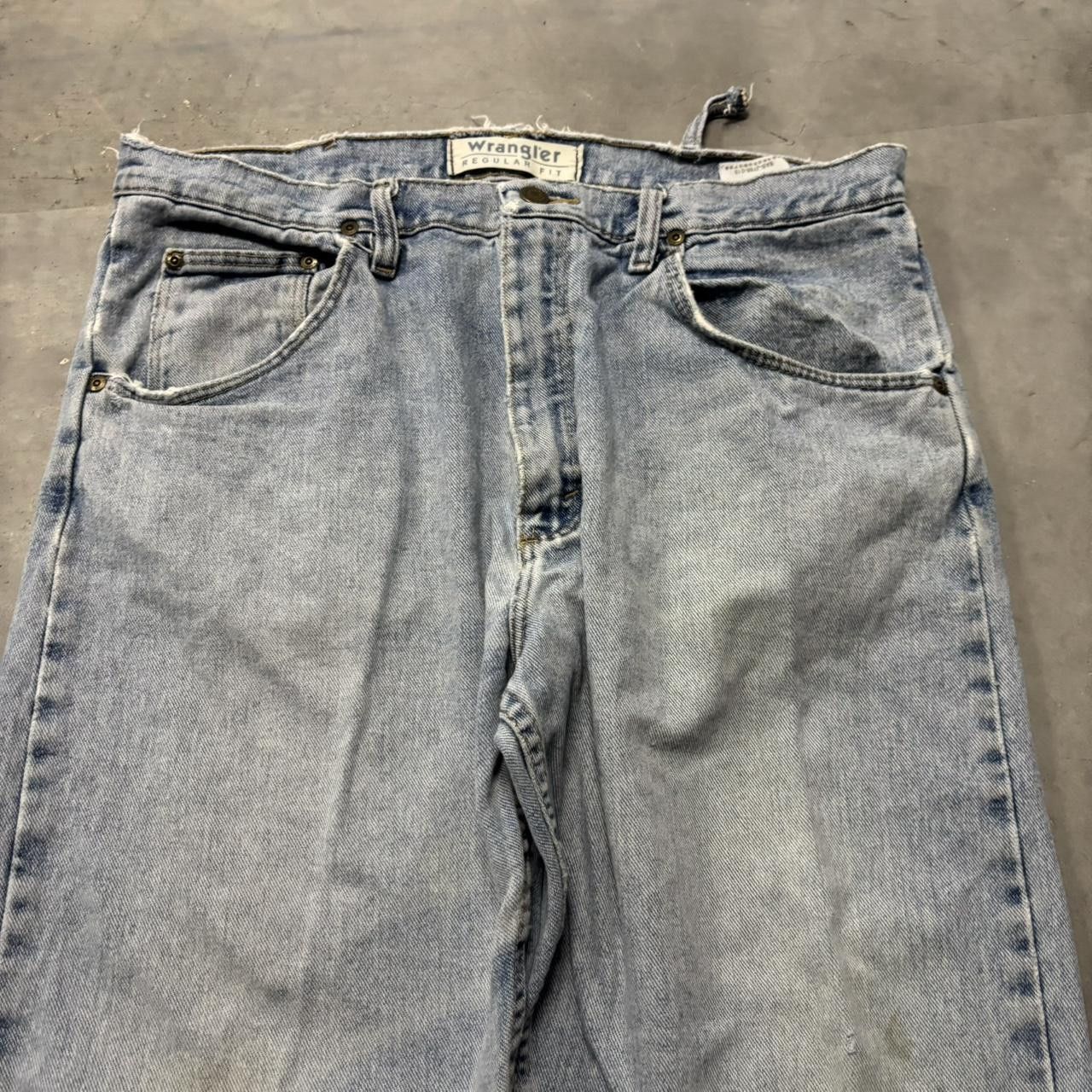 Japanese Brand × Vintage Crazy Vintage Y2K/2000s Grunge Light Wash Distressed Essential Denim Jeans! Size US 36 / EU 52 - 5 Thumbnail