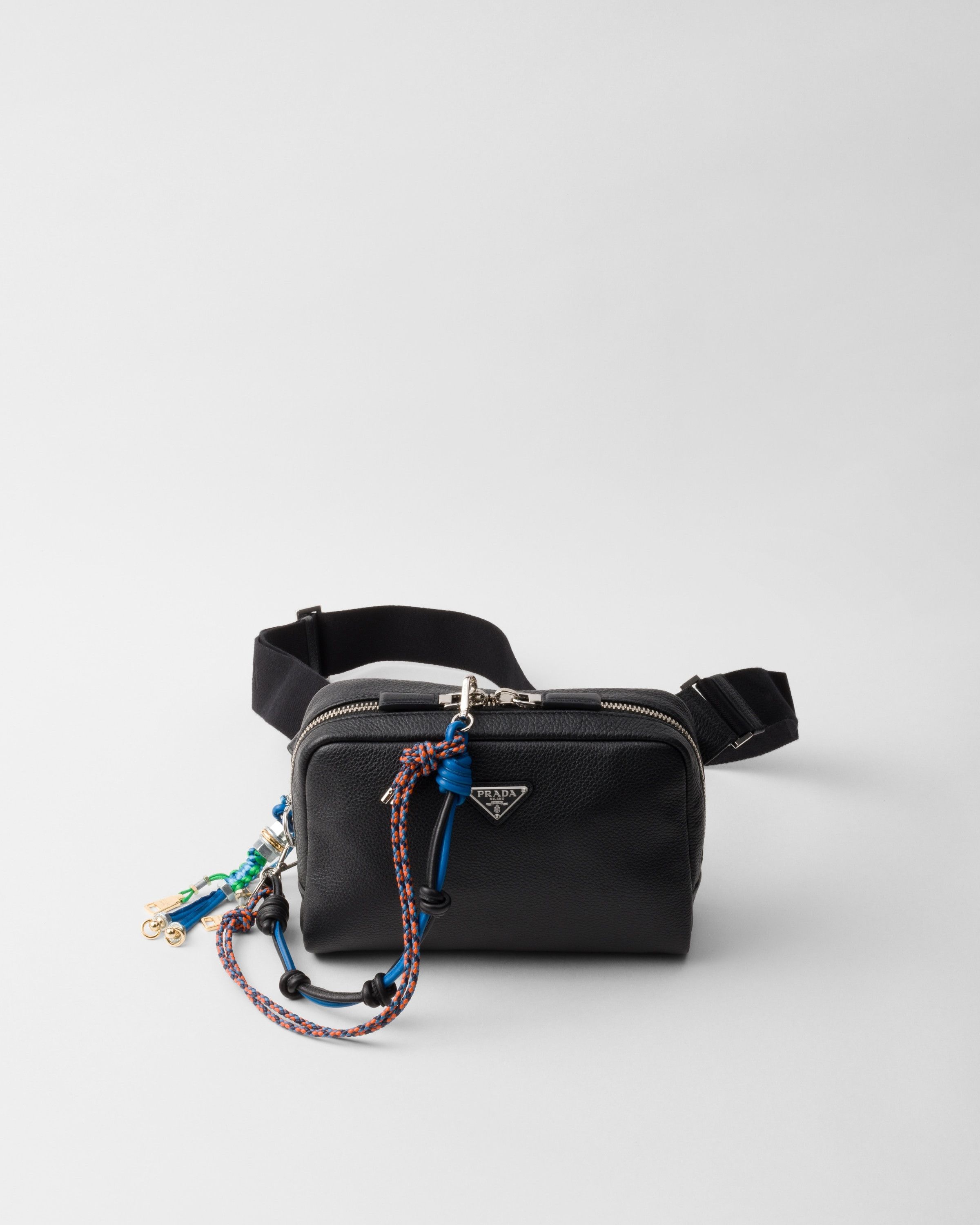 Prada o1bcso1str1025 Size: OS / Vitello Daino Shoulder Bag Black Size ONE SIZE - 1 Thumbnail