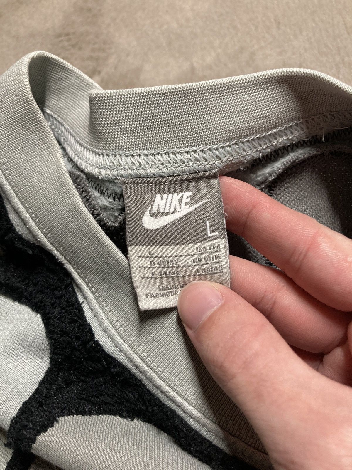 Nike × Vintage ⛩️Nike sweatshirt custom vintage y2k center logo spider web Size US L / EU 52-54 / 3 - 5 Thumbnail
