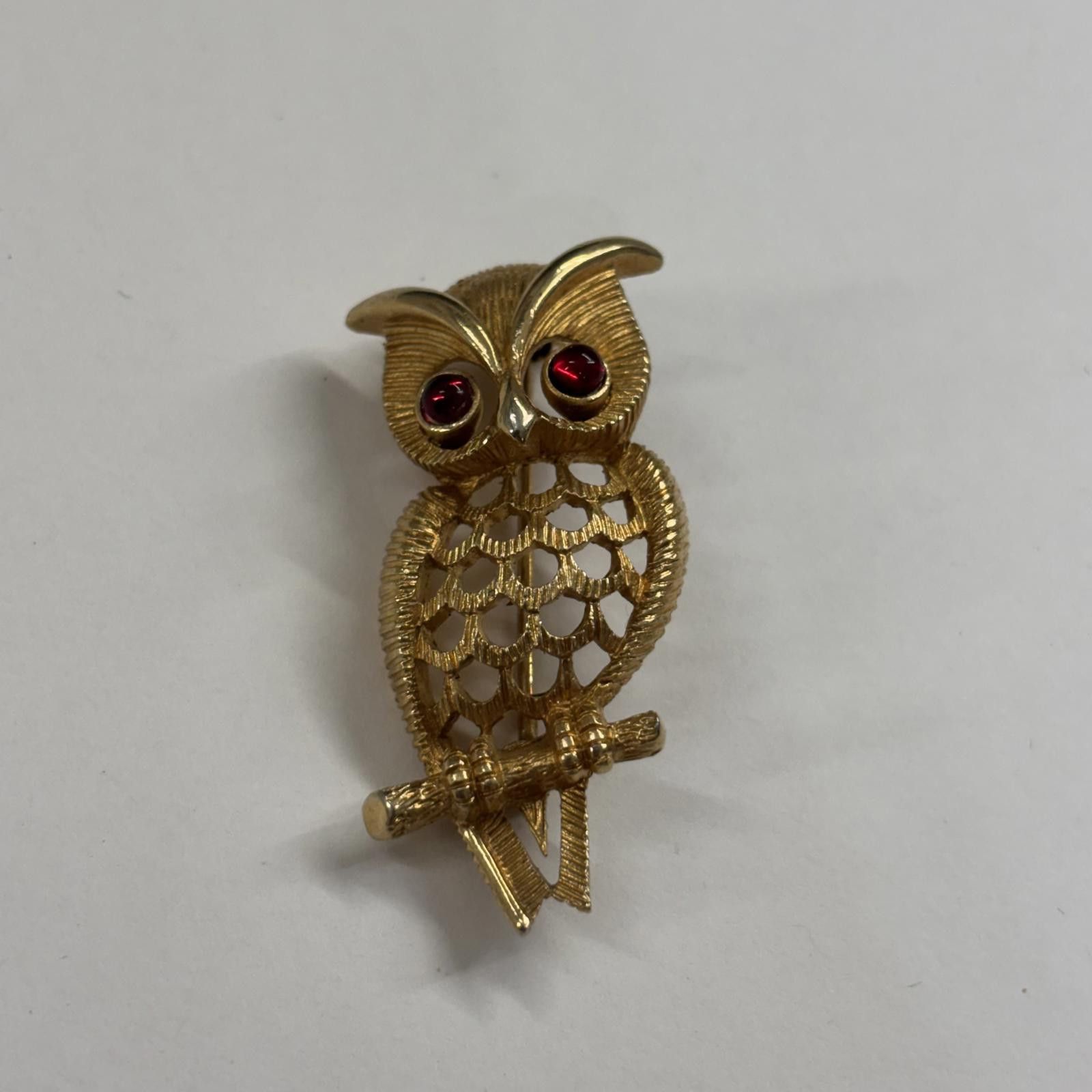 Other Vtg Avon gold tone with red eyes owl brooch Size ONE SIZE - 1 Thumbnail