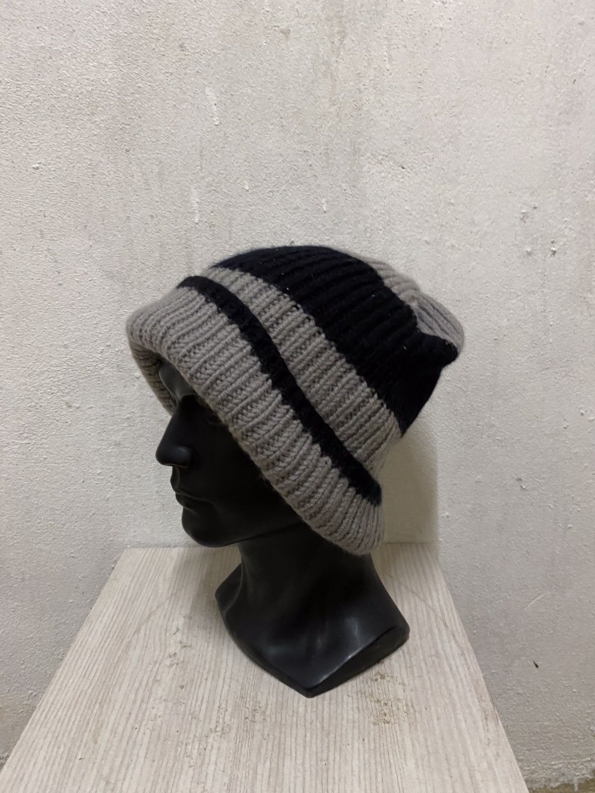Japanese Brand Japanese Brand Plain Beanie Hat Size ONE SIZE - 3 Thumbnail