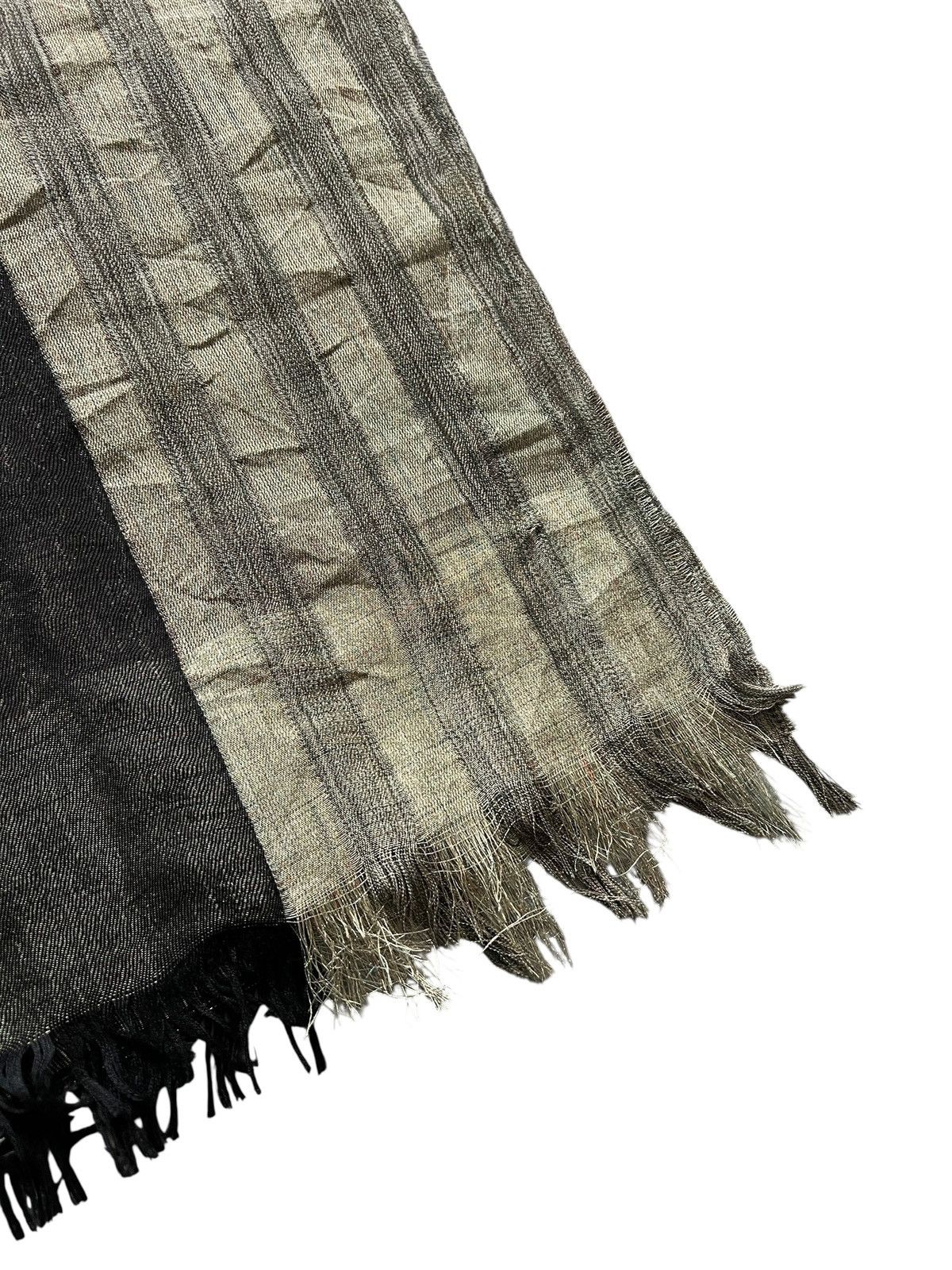 Issey Miyake 1980s Issey Miyake Permanente Big Scarf/ Muffler Size ONE SIZE - 9 Thumbnail