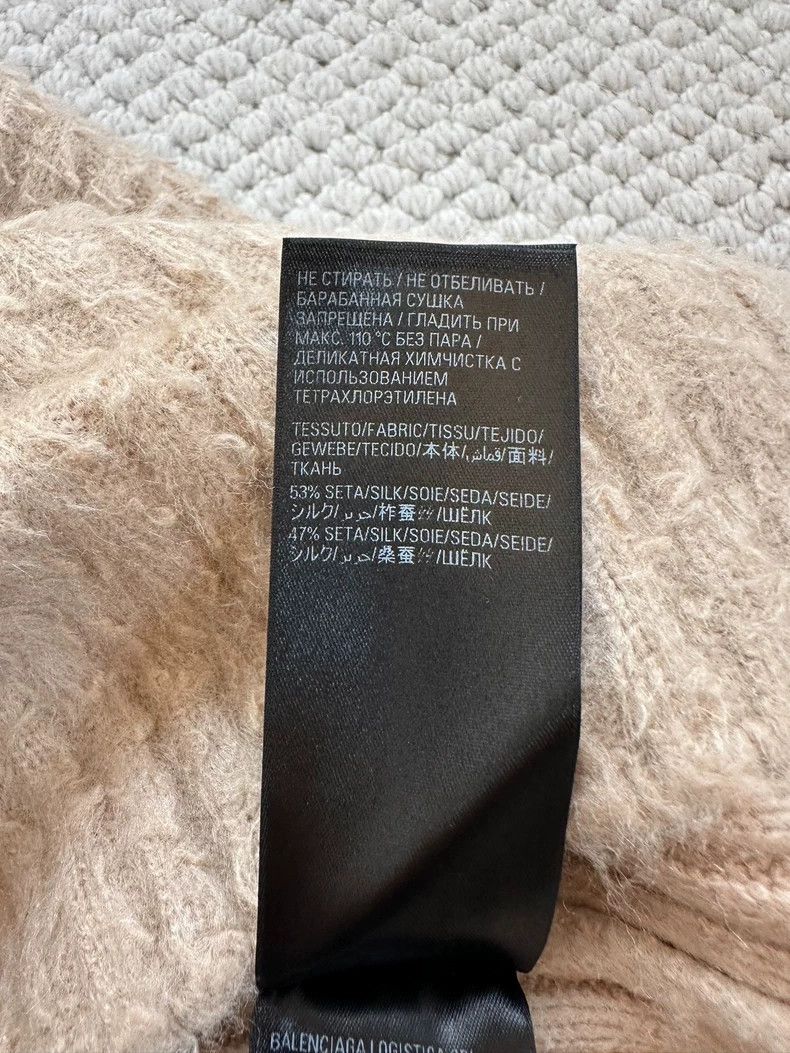 Balenciaga Balenciaga size 1 Solid V-Neck Pullover Midi Long Sleeve Sw Size S / US 4 / IT 40 - 9 Thumbnail