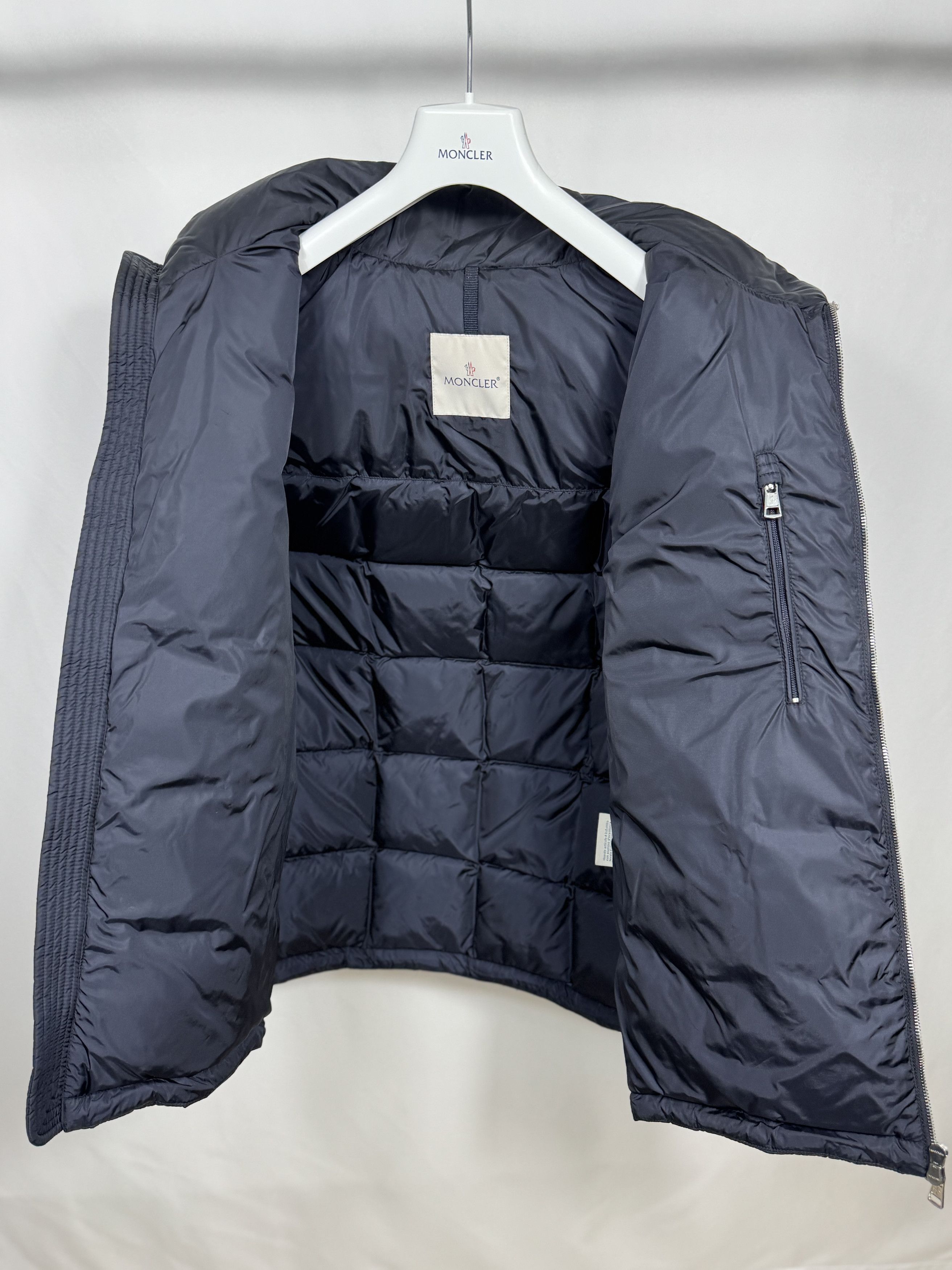 Moncler Moncler Cesar Gilet Size US L / EU 52-54 / 3 - 6 Thumbnail