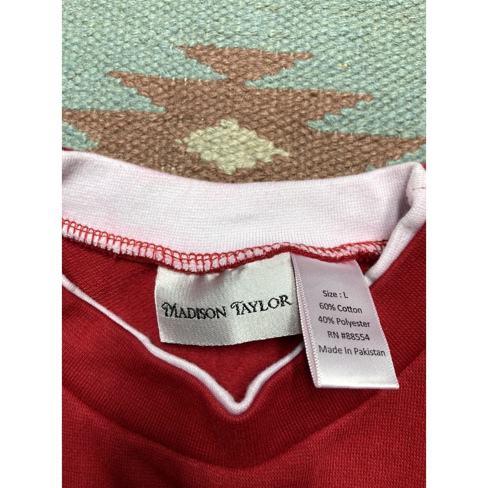 Vintage **Vintage Large Red Christmas Sweatshirt Pullover** User: Vintage Red Large Christmas Sweatshirt Pullover Size US L / EU 52-54 / 3 - 3 Thumbnail