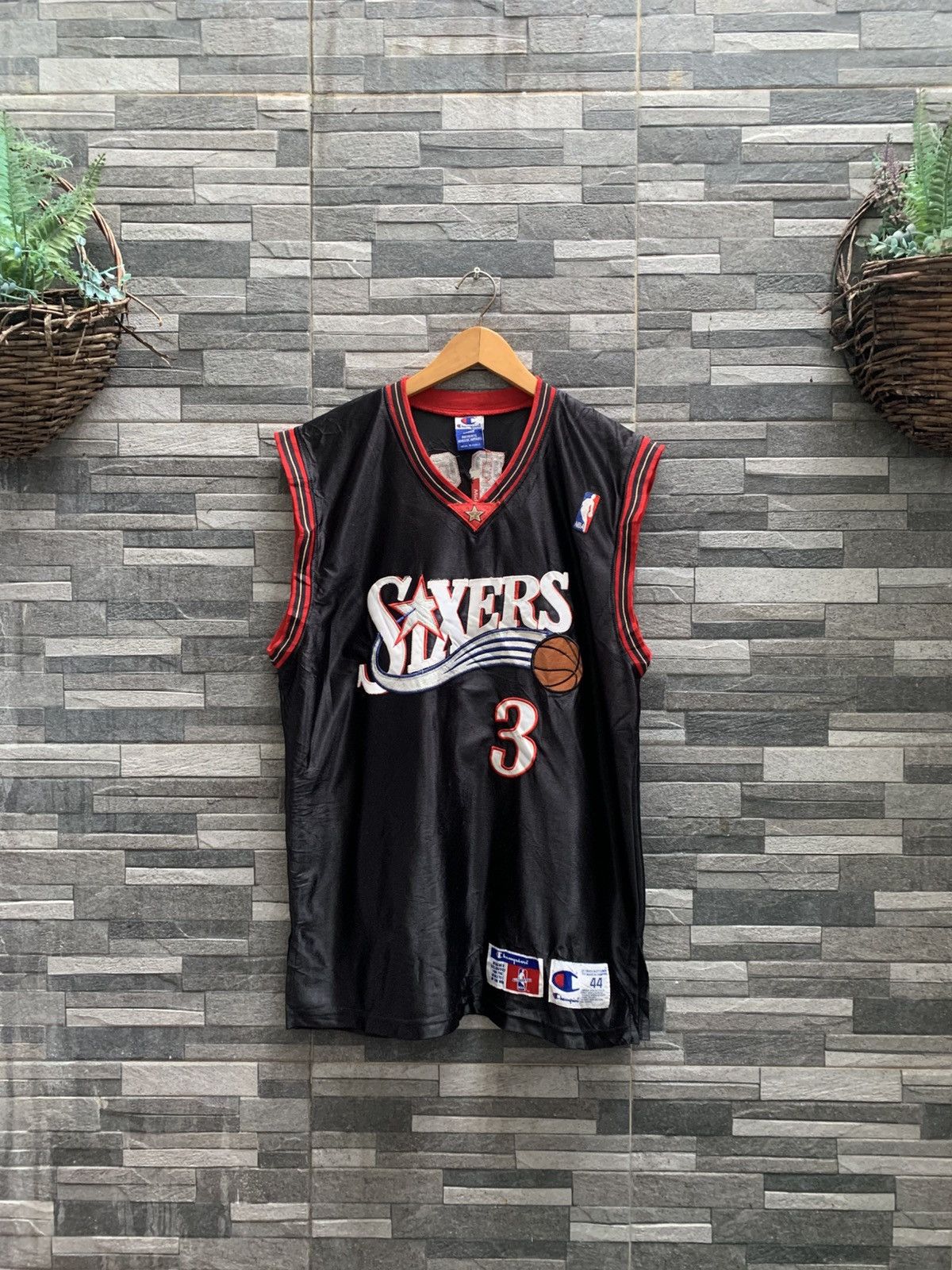 Champion Vintage 97/98 ALLEN IVERSON Basketball Jersey Size US L / EU 52-54 / 3 - 1 Thumbnail
