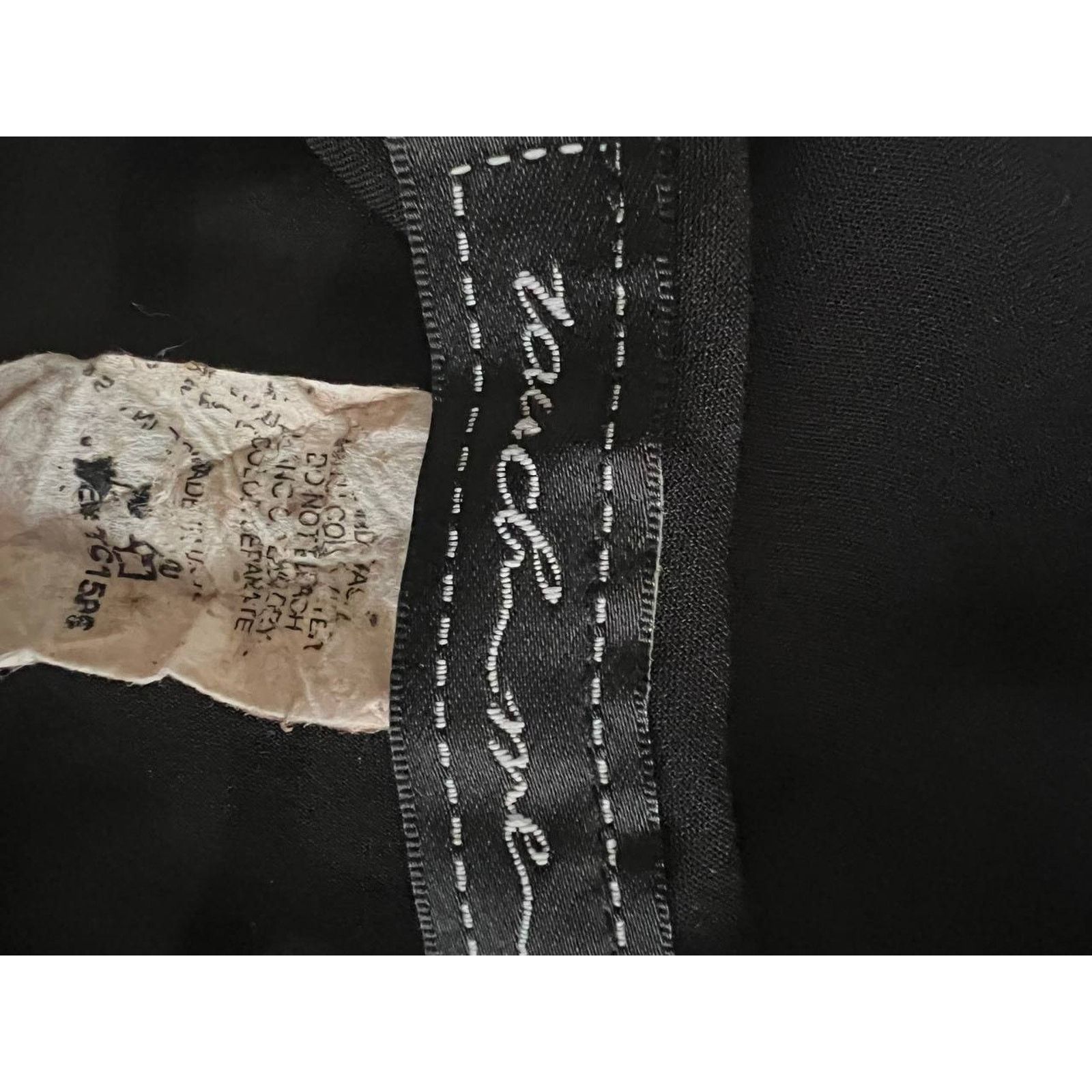 & Other Stories Tauch me Woman blouse Satin-w/ LOVE IT Print A002046 Size S / US 4 / IT 40 - 7 Thumbnail