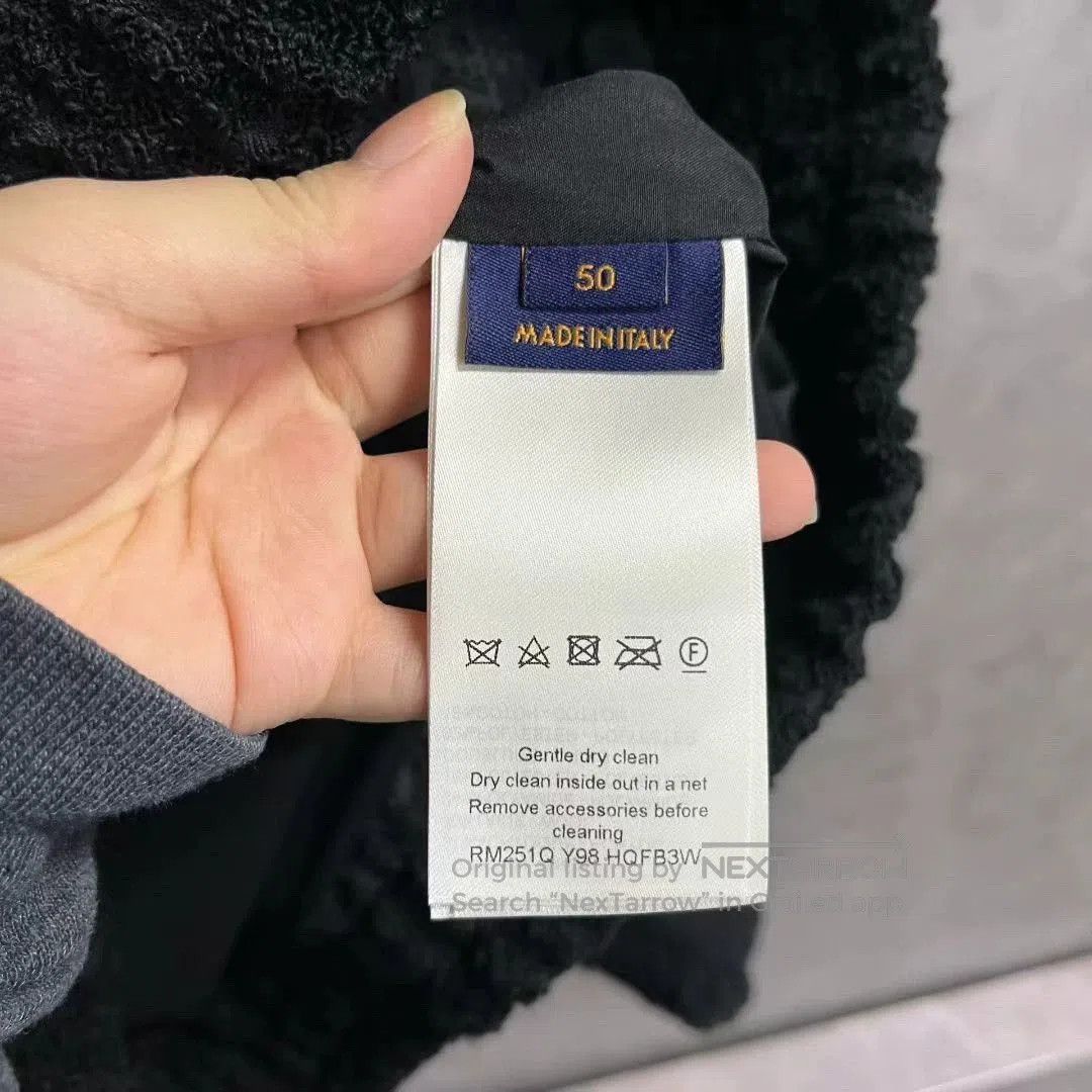 Louis Vuitton louis vuitton black zip. Size US L / EU 52-54 / 3 - 4 Thumbnail