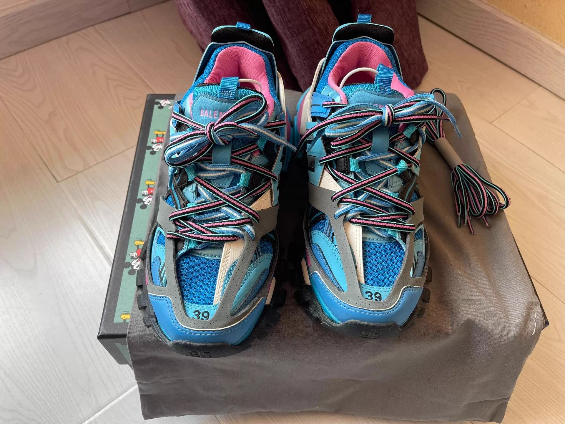 Balenciaga Balenciaga Triple S New No Box 39 Unisex Dust Bag Colorway Size US 8.5 / IT 38.5 - 2 Thumbnail