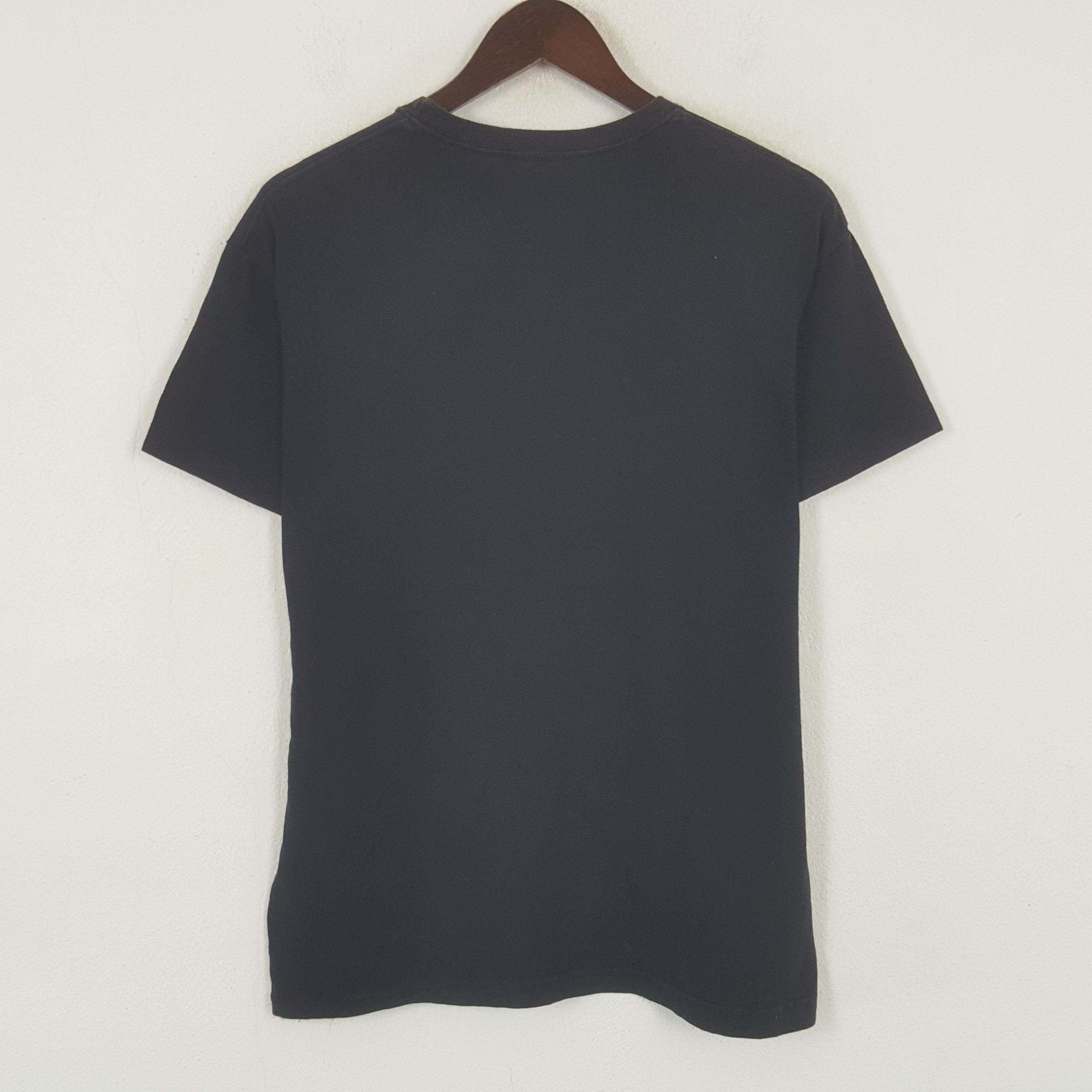 Armani Vintage Armani Exchange Tshirt Size US M / EU 48-50 / 2 - 3 Thumbnail