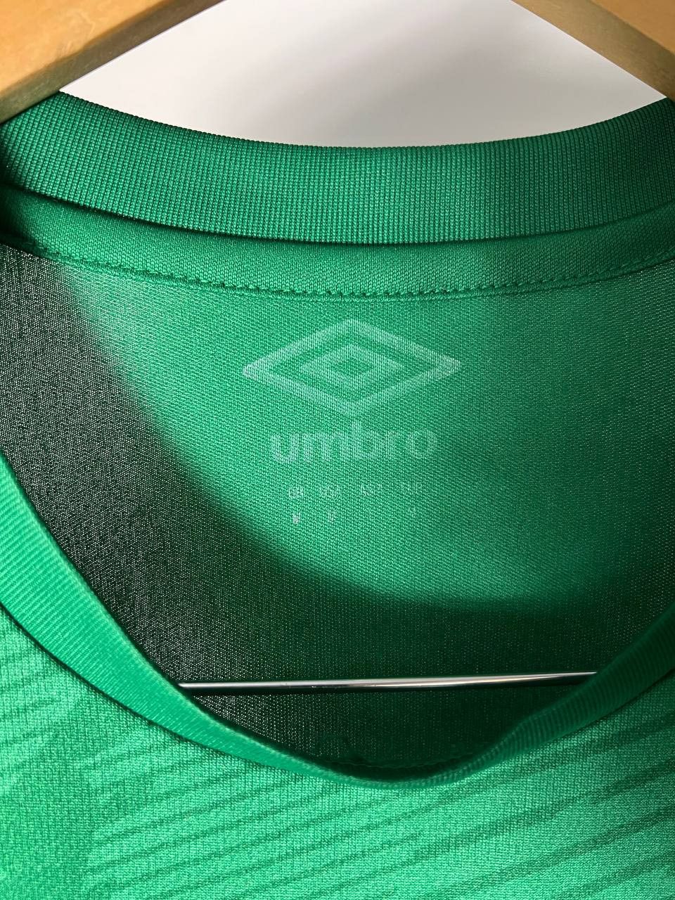 Umbro VINTAGE UMBRO IRELAND RETRO SOCCER JERSEY BLOKE Y2K 90s Size US M / EU 48-50 / 2 - 6 Thumbnail