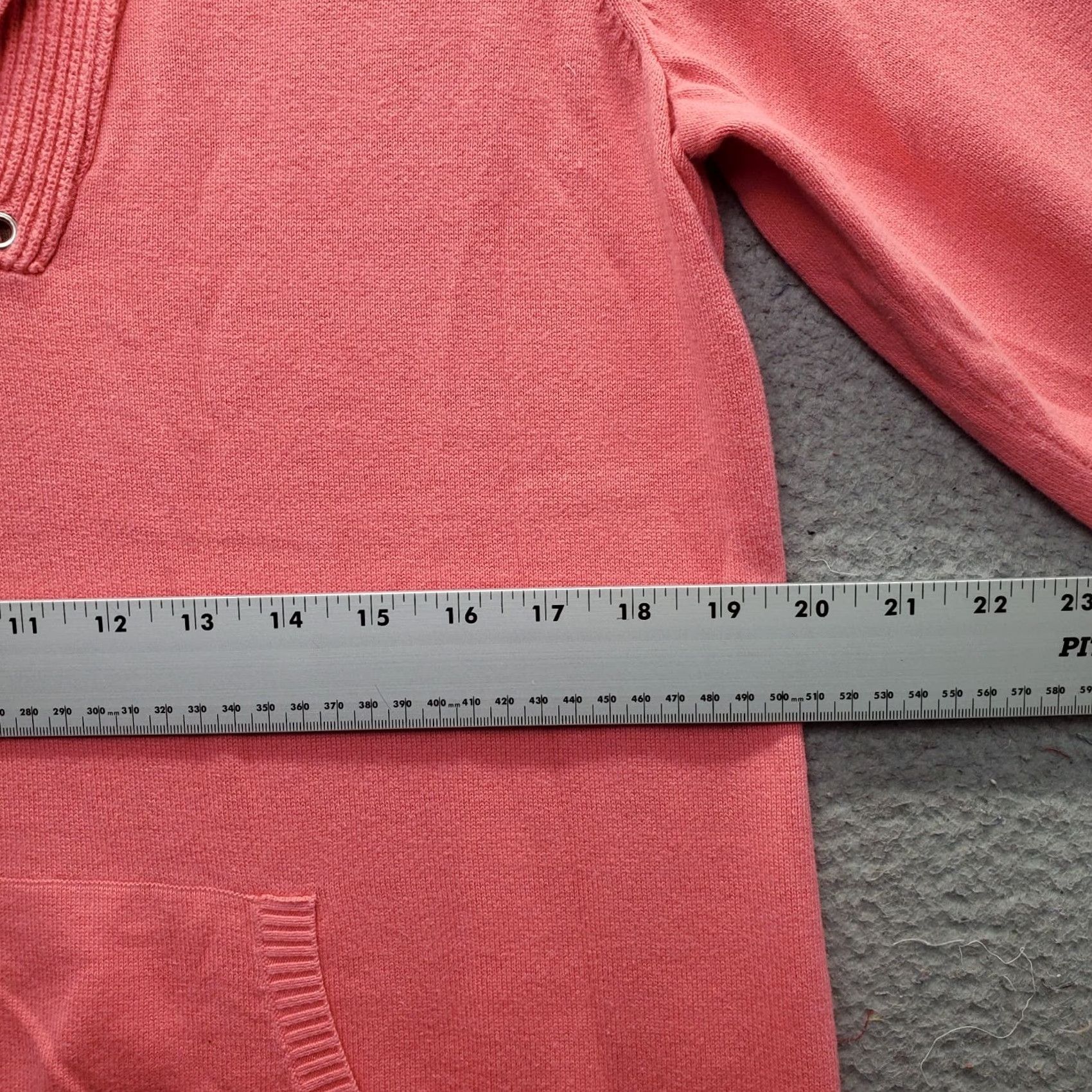 Vintage Nike Hoodie Womens L Pink Knit Pullover V-Neck Casual Long Sleeve Pullover Size L / US 10 / IT 46 - 4 Thumbnail