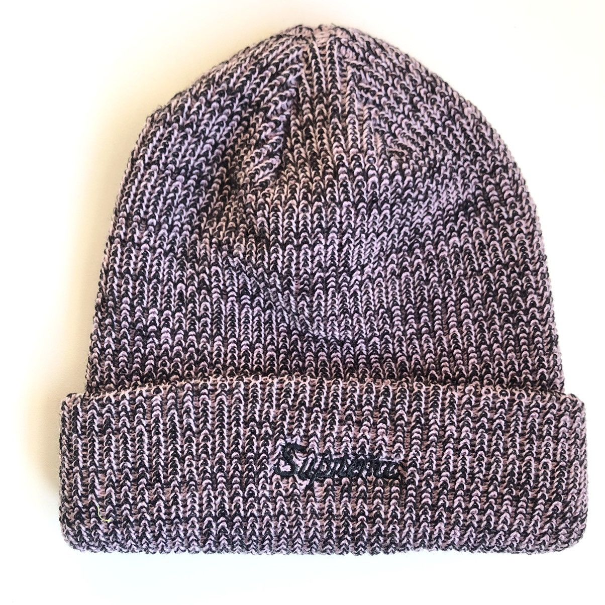 Supreme 🔥 Rare Twisted Loose Gauge Beanie