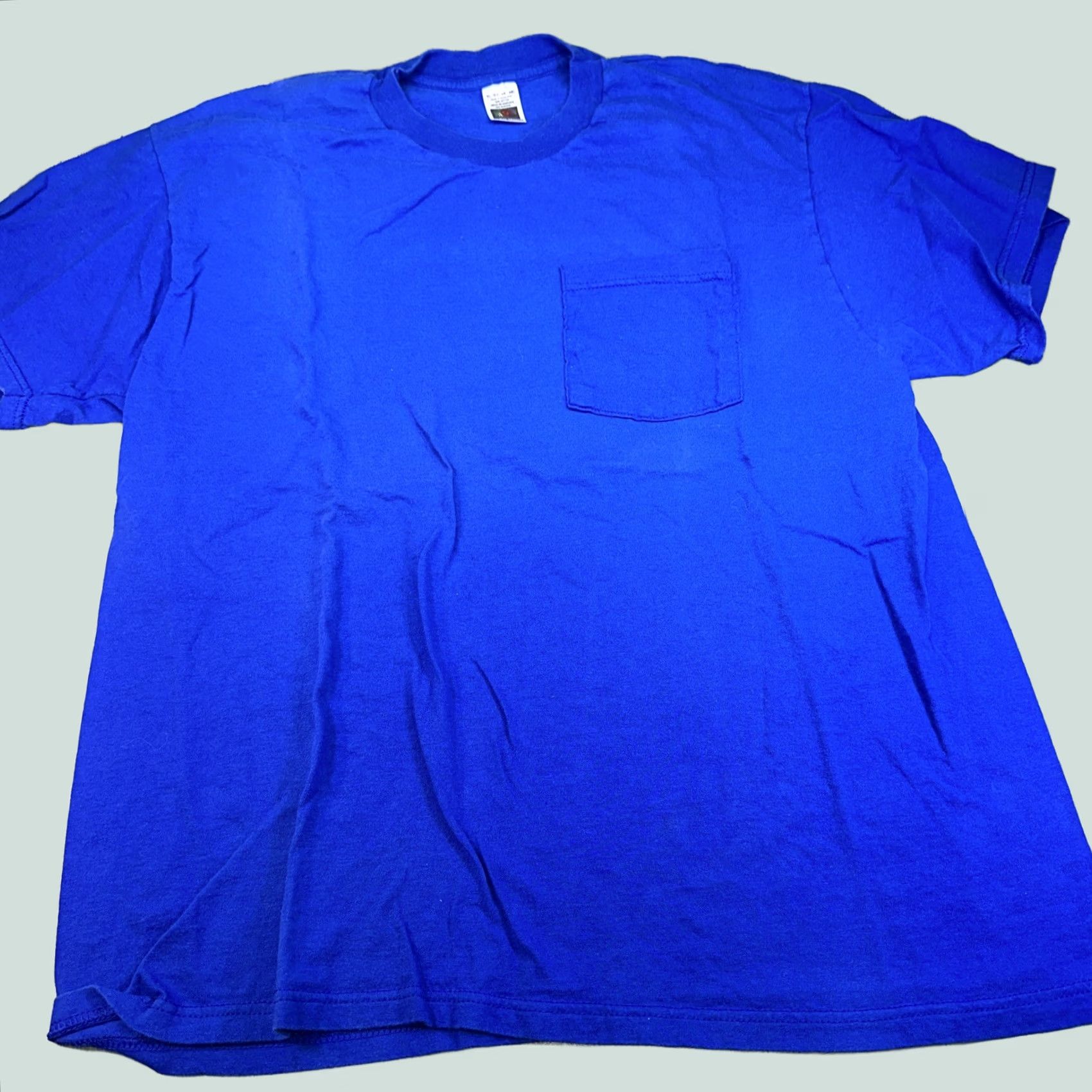 Fruit Of The Loom VINTAGE Fruit of the Loom Men XL Blue Pocket Tee Shirt Size US XL / EU 56 / 4 - 1 Thumbnail