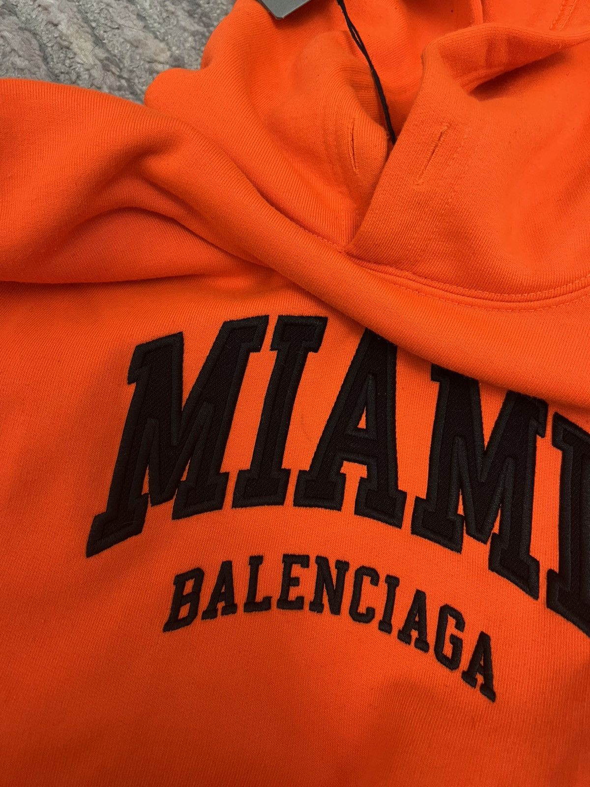 Balenciaga Balenciaga Cities Miami Hoodie Size US S / EU 44-46 / 1 - 12 Thumbnail
