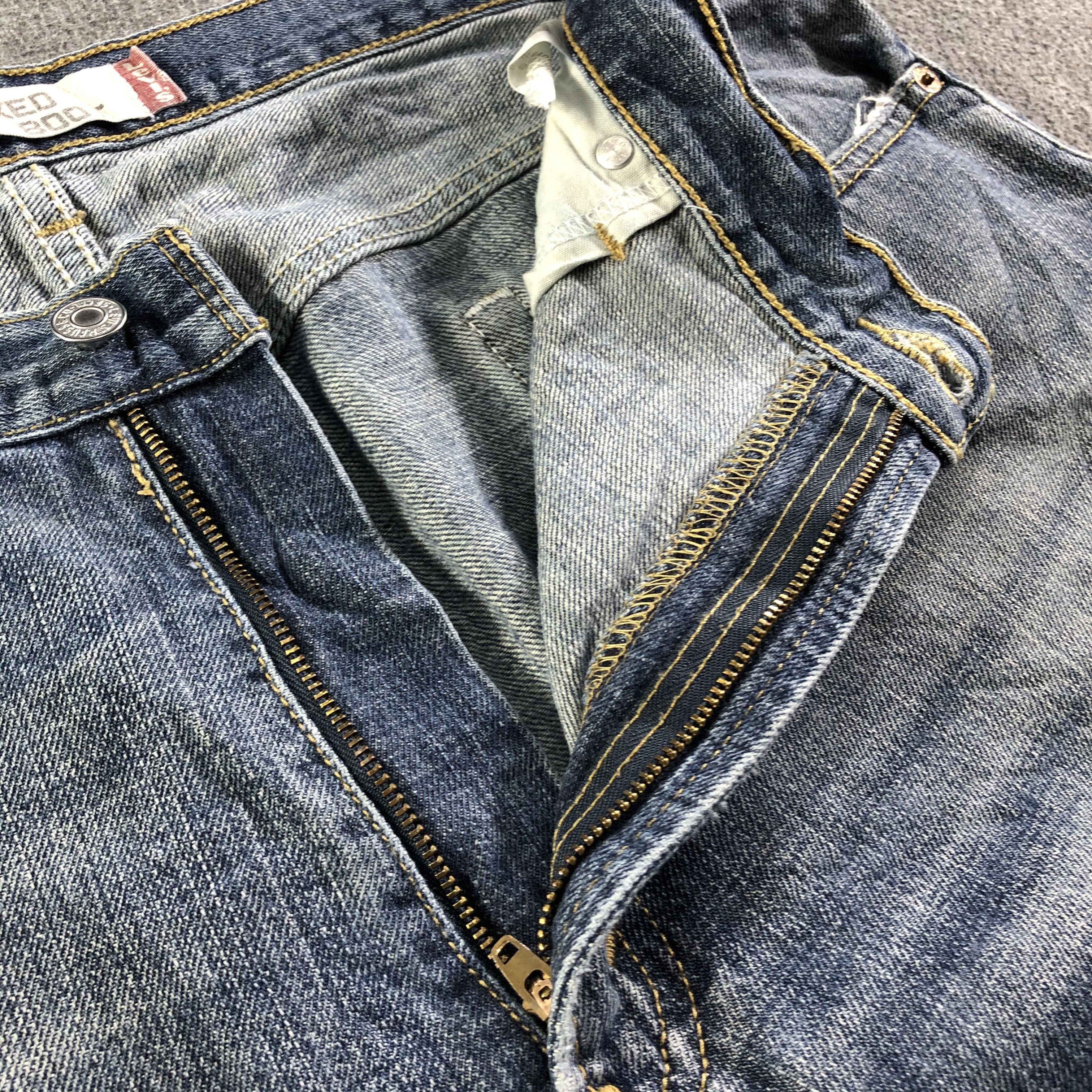 Levi's Vintage Blue Wash Levis 557 Flare Jeans-J4451 Size US 38 / EU 54 - 8 Thumbnail