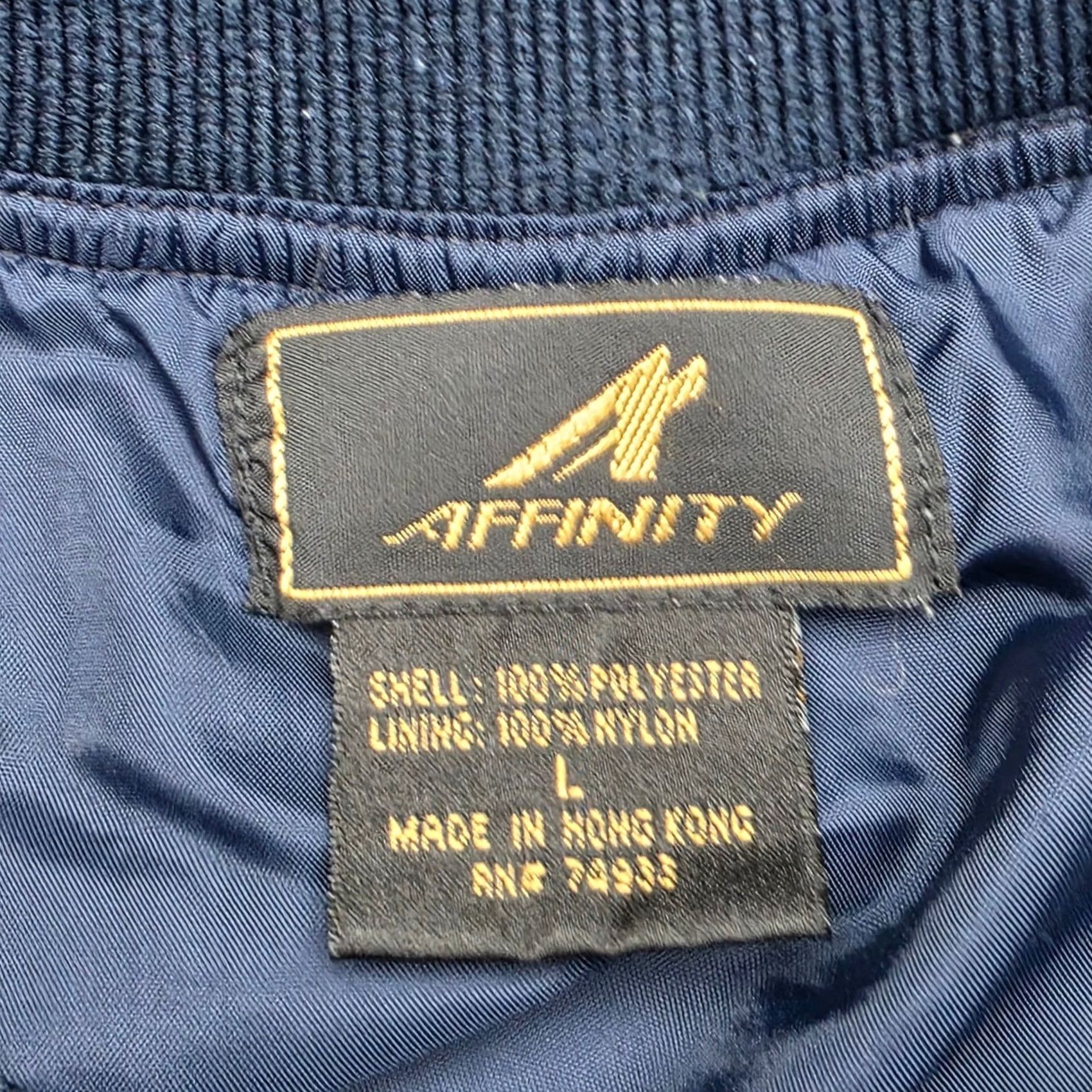 Vintage Affinity Michigan Wolverines Windbreaker Pullover Navy Blue Jacket Pullover Windbreaker Men L Navy Size US L / EU 52-54 / 3 - 4 Thumbnail