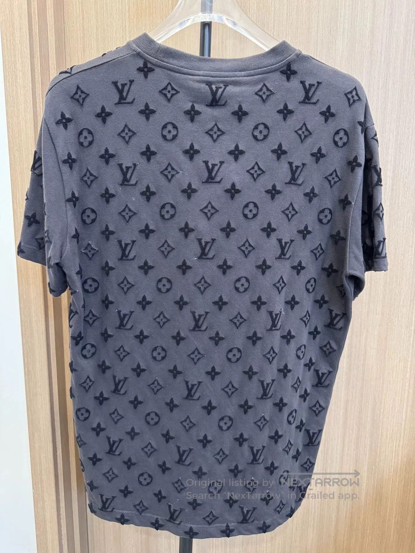 Louis Vuitton Louis Vuitton Black Logo Short Sleeve Shirt. Size US M / EU 48-50 / 2 - 2 Thumbnail