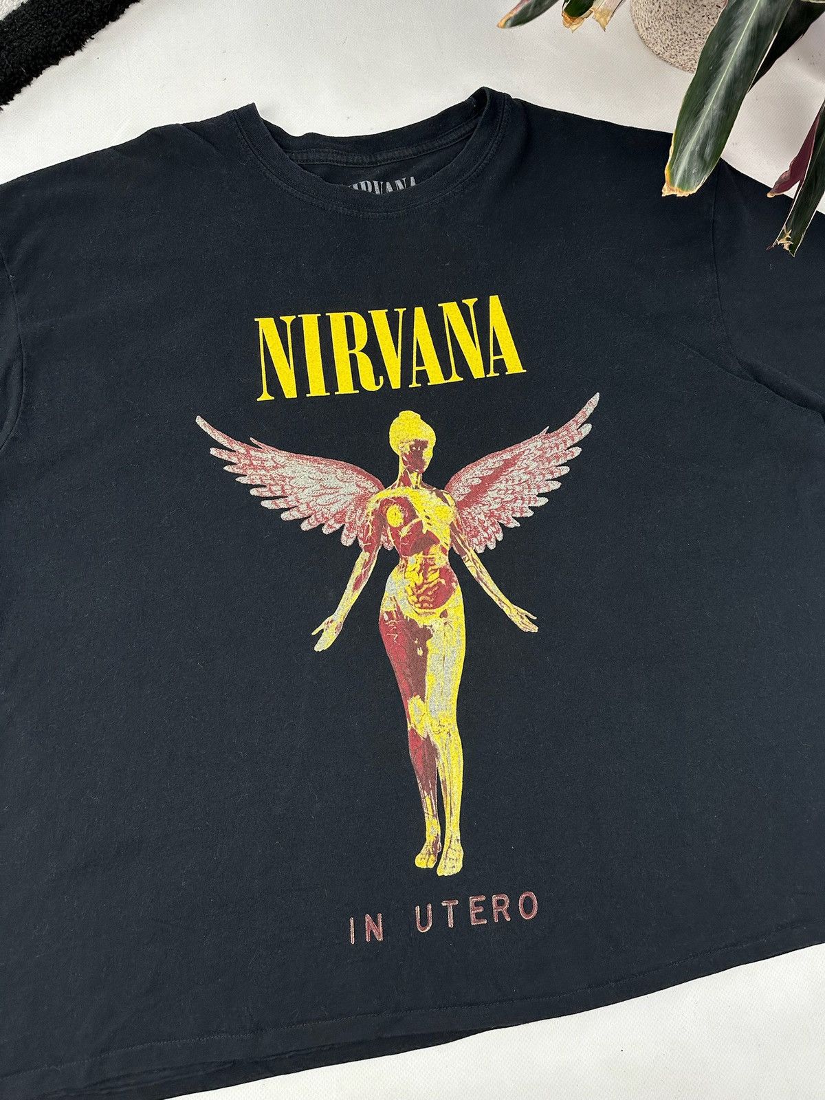Nirvana Nirvana In utero Big Logo Wide T-shirt Size US L / EU 52-54 / 3 - 2 Thumbnail