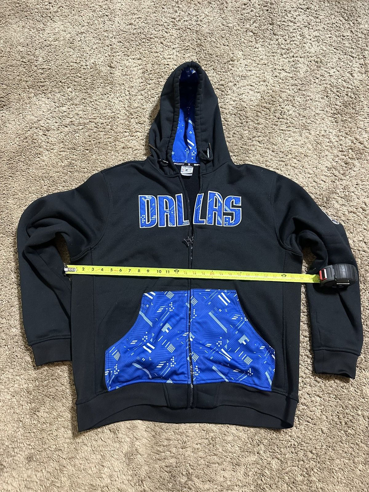 NBA Vintage NBA Dallas Mavericks hoodie 00s size xl Size US XL / EU 56 / 4 - 6 Thumbnail