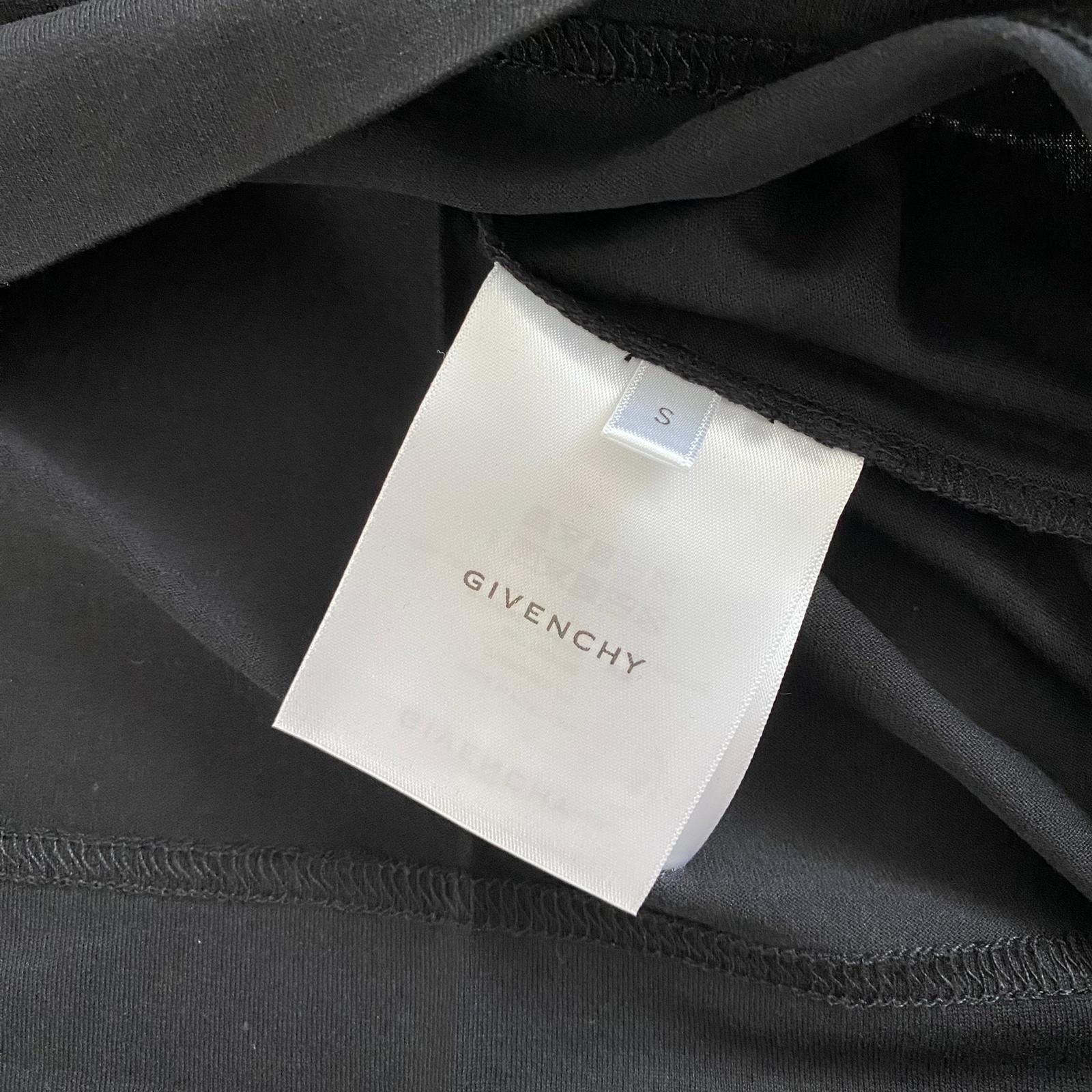 Givenchy Black Reverse Logo Oversized T-Shirt Size US S / EU 44-46 / 1 - 7 Thumbnail