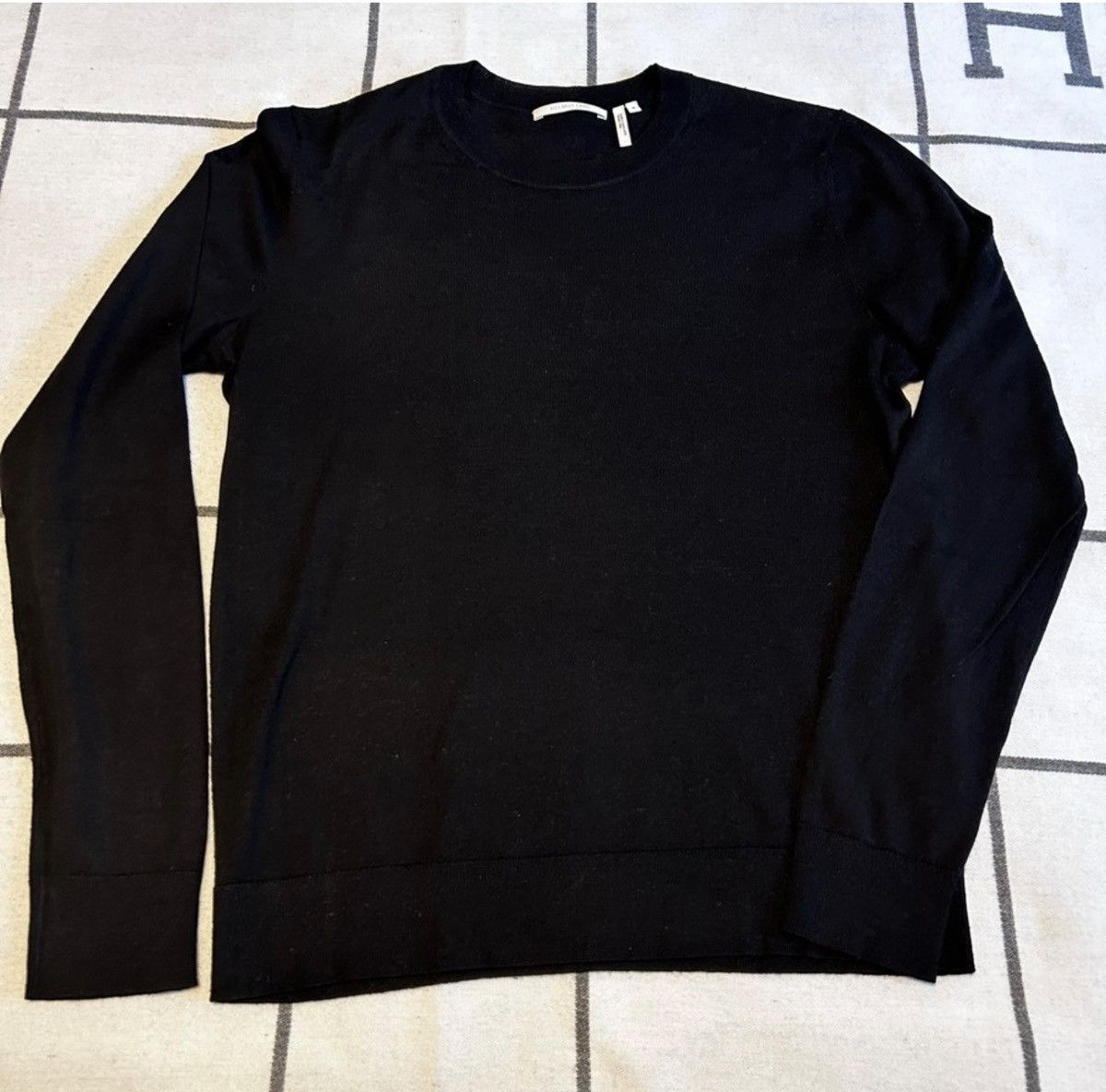Helmut Lang Helmut Lang Silk/Wool Fine Knit Sweater Black – Minimal Logo Size US S / EU 44-46 / 1 - 4 Thumbnail