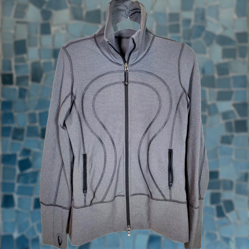 Lululemon Lululemon Jacket In Stride Full Zip High Neck Wee Stripe Gray 8 Women's Size M / US 6-8 / IT 42-44 - 1 Thumbnail