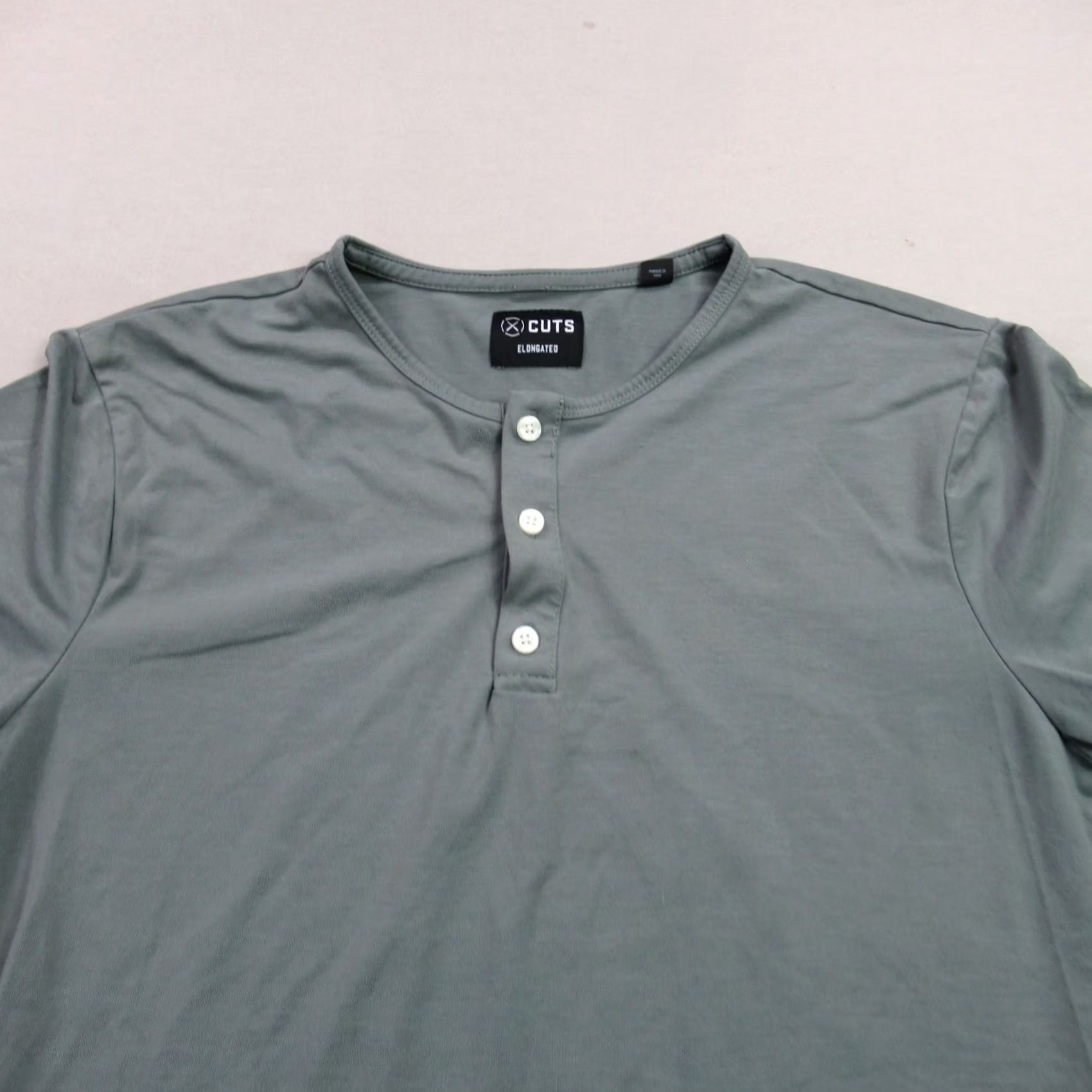 Cuts Cuts Shirt Mens Medium Short Sleeve Henley Crew Neck Buttons Pullover Green Shirt Size US M / EU 48-50 / 2 - 3 Thumbnail