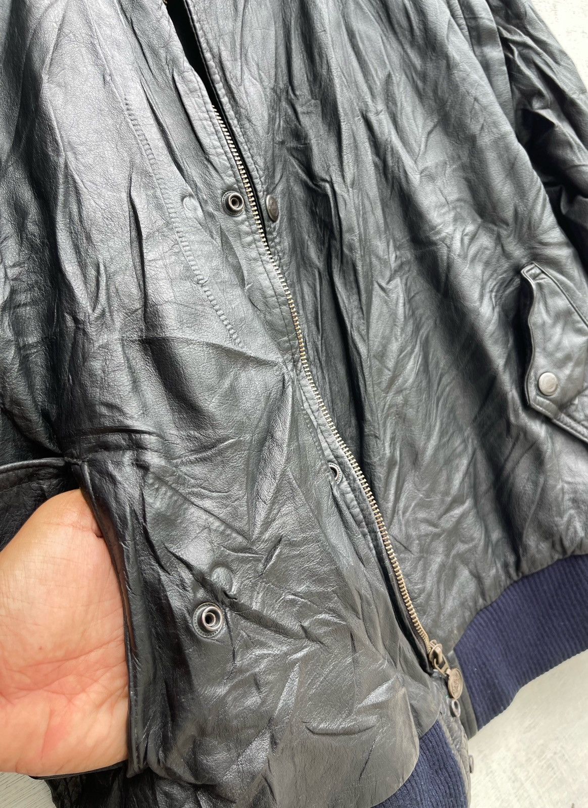 Hard Rock Cafe × Vintage Vintage HARD ROCK CAFE ORLANDO Genuine Leather Jacket Size US M / EU 48-50 / 2 - 10 Thumbnail