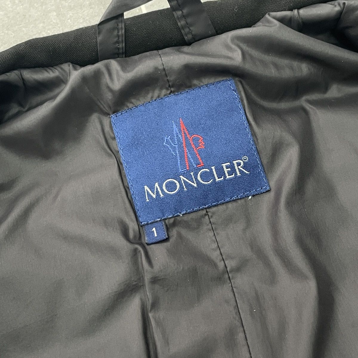 Moncler × Vintage Vintage Moncler Women Puffer Down Jacket Size 1 (M) Size M / US 6-8 / IT 42-44 - 14 Thumbnail