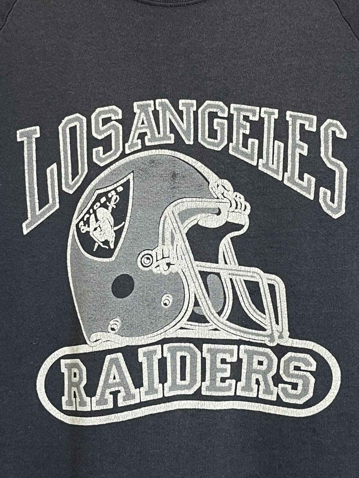 NFL Sunfaded🔥Vintage 90s los angeles RAIDERS faded sweatshirt Size US XL / EU 56 / 4 - 3 Thumbnail