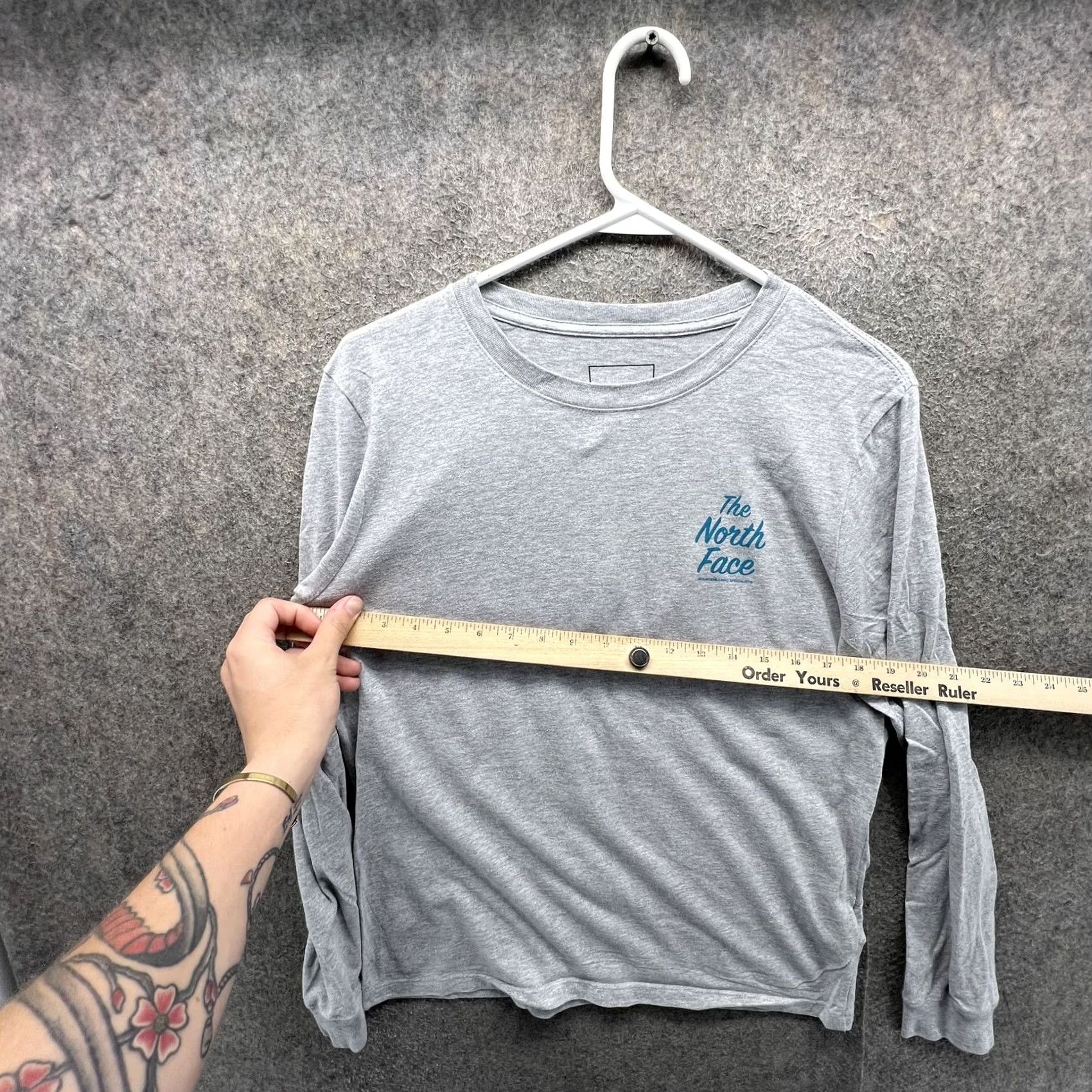The North Face The North Face Shirt Womens Medium Gray Logo Tagless Long Sleeve Jersey Top Size M / US 6-8 / IT 42-44 - 5 Thumbnail