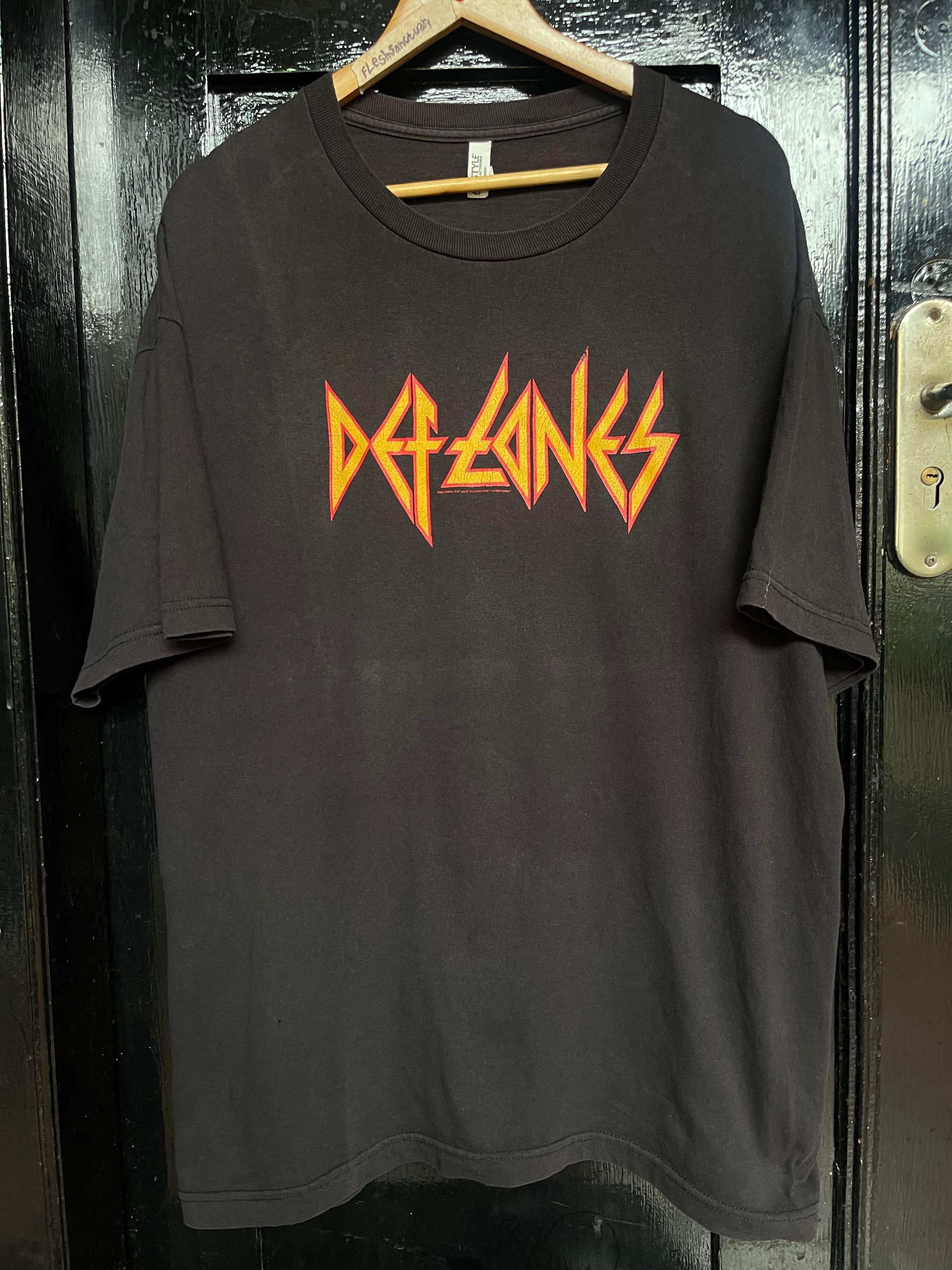 Band Tees Deftones HUM Primus Korn TOOL A Perfect Circle Size US XL / EU 56 / 4 - 1 Thumbnail