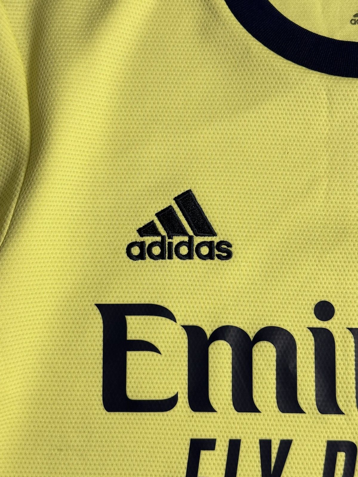 ARSNL Rare Football Soccer Suit Arsenal Adidas 2021 Size US M / EU 48-50 / 2 - 4 Thumbnail