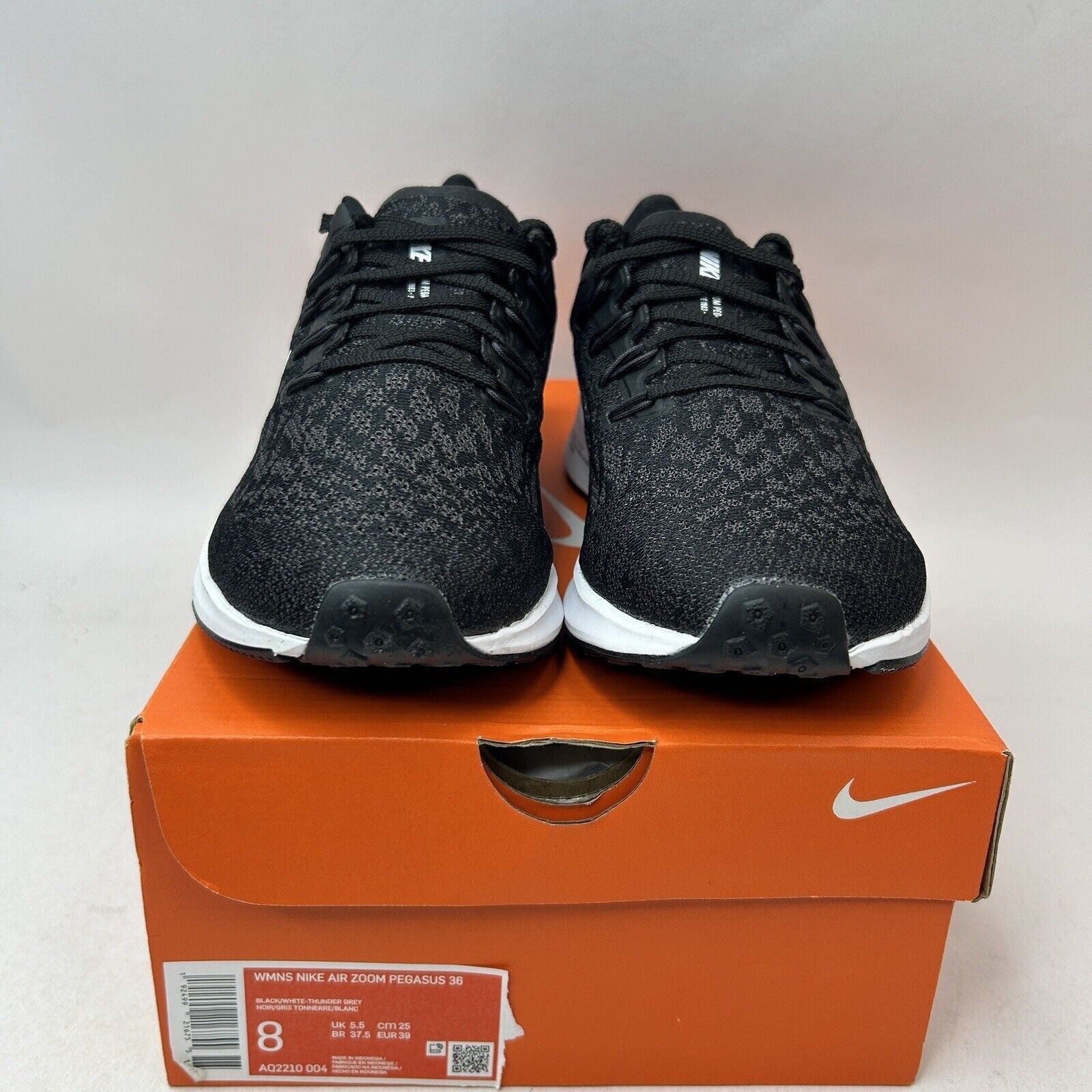 Nike Nike Air Zoom Pegasus 36 WMNS “Black White” 2024 Size US 8 / IT 38 - 2 Thumbnail