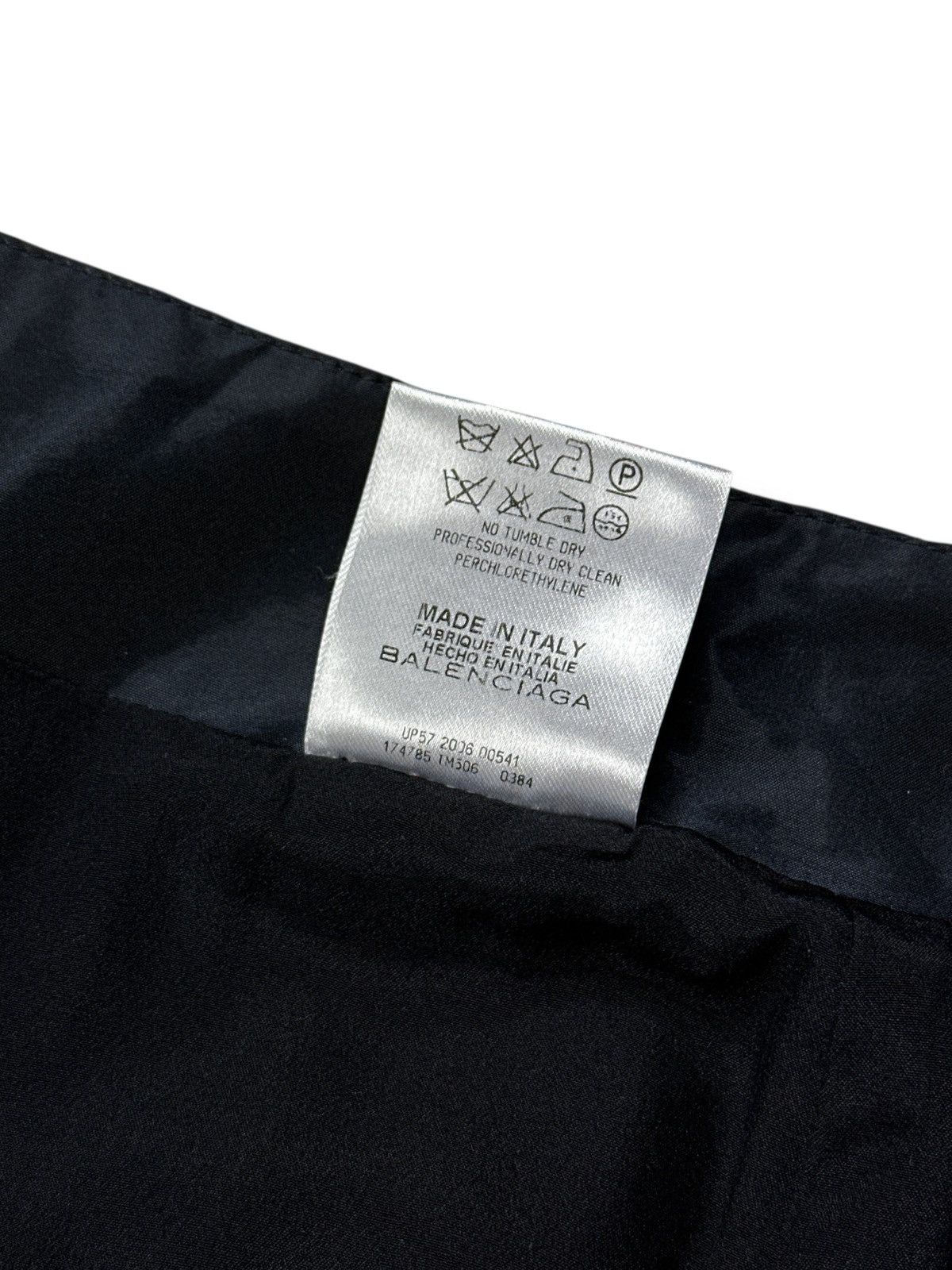Balenciaga Balenciaga Paris Black Nylon Shimmer On Knee Skirt Size 42FR Size 30" / US 8 / IT 44 - 8 Thumbnail