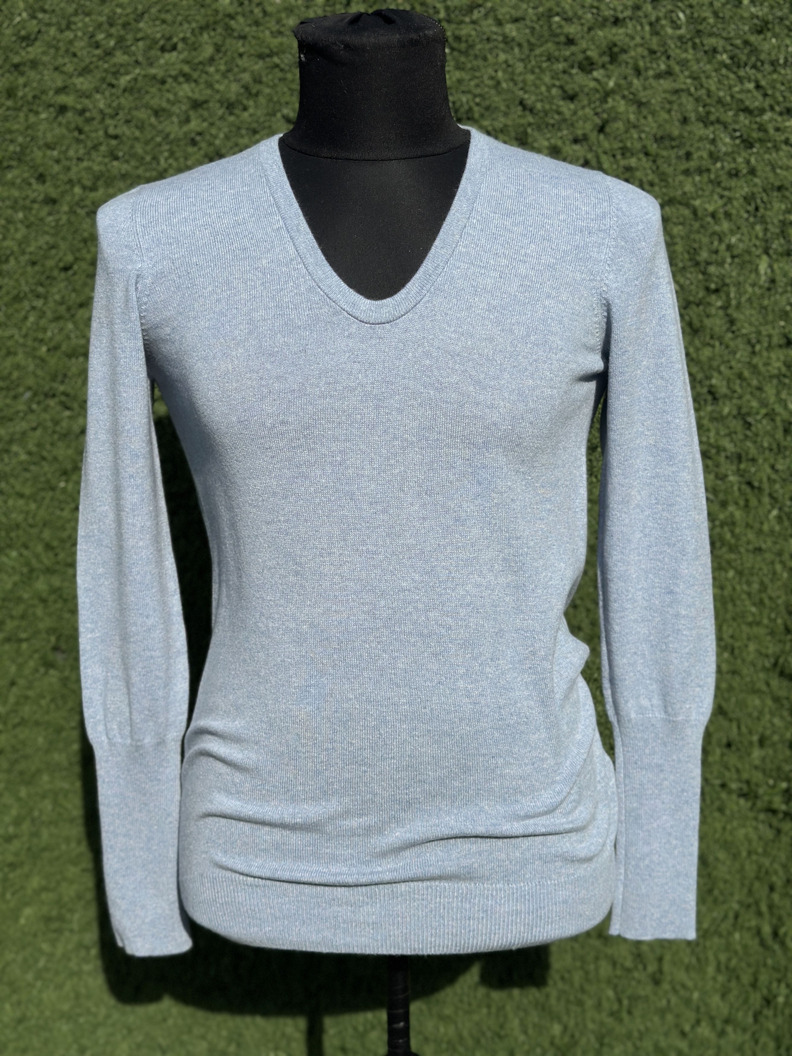 Brunello Cucinelli Brunello Cucinelli Cashmere V Neck Fine Knit Sweater S M Size M / US 6-8 / IT 42-44 - 5 Thumbnail