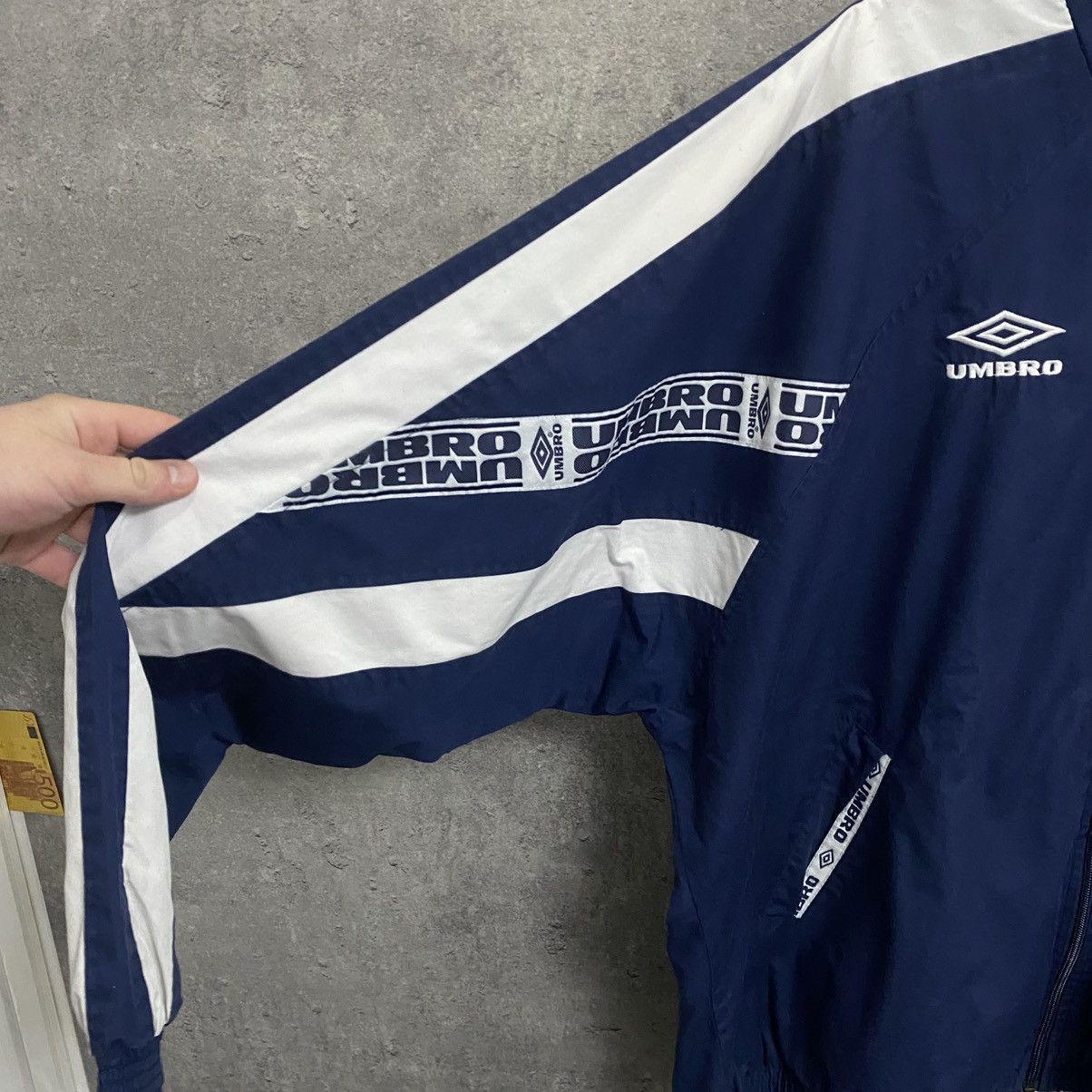 Umbro Vintage Umbro 90s Track Jacket Embroidered Logo Y2K Size US L / EU 52-54 / 3 - 6 Thumbnail