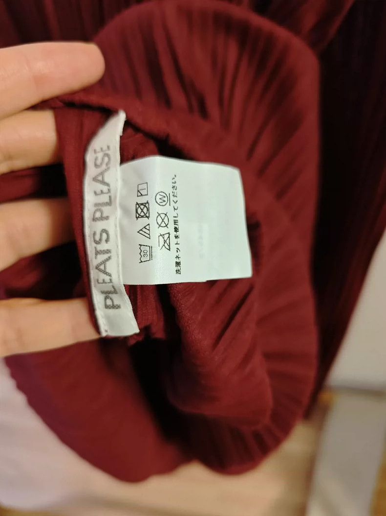 Issey Miyake Issey Miyake size:2 Red pleated dress Size S / US 4 / IT 40 - 6 Thumbnail