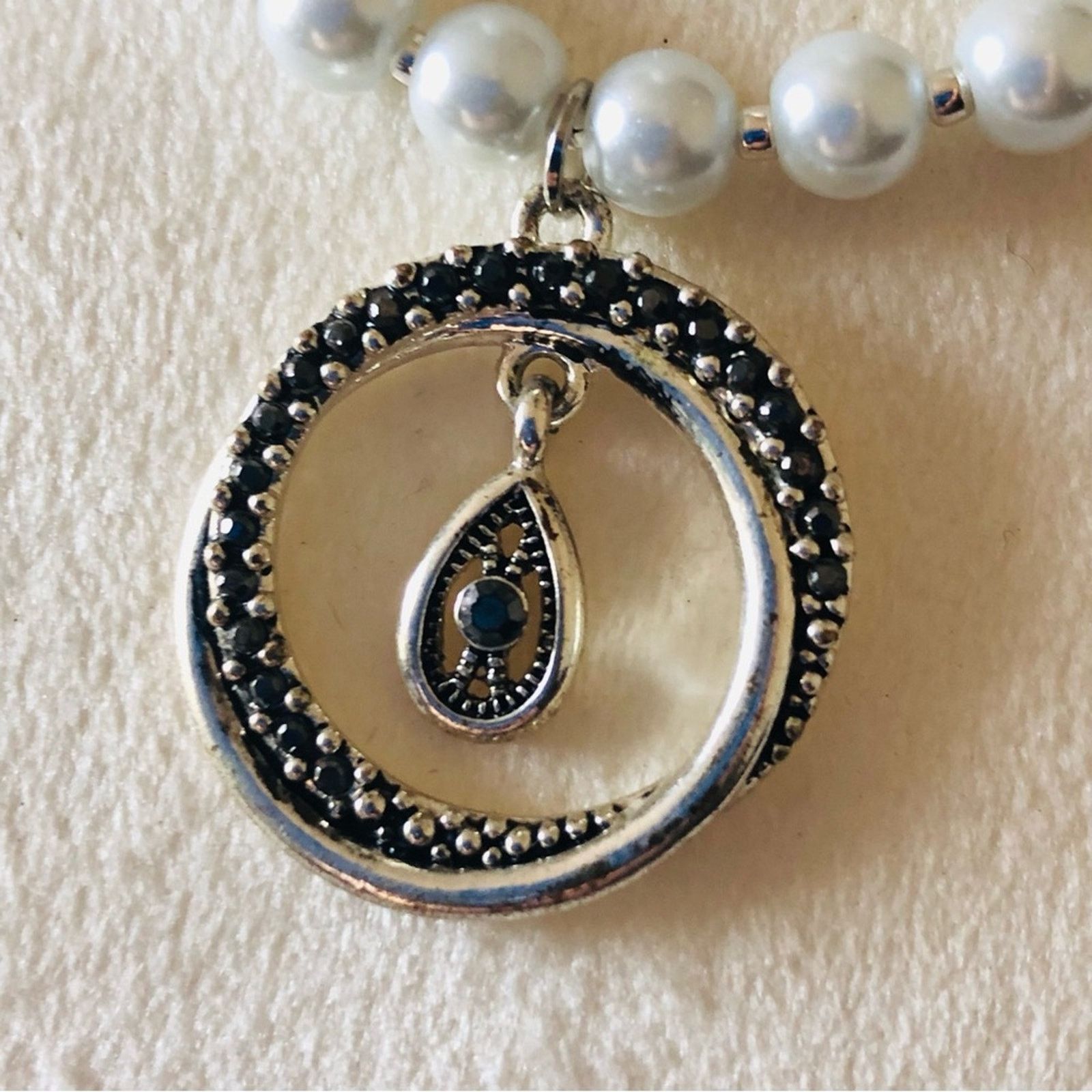 Handmade Handcrafted repurpose genuine marcasite glass Pearl necklace Size ONE SIZE - 7 Thumbnail