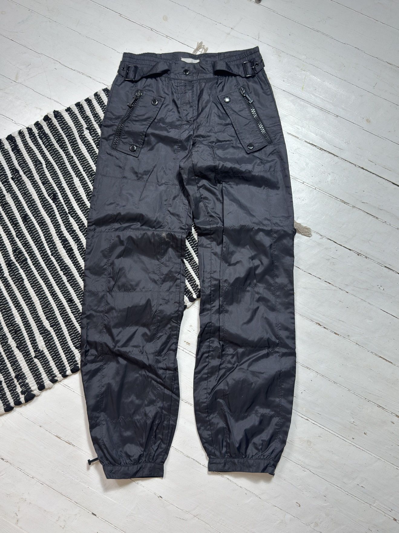 Iceberg VINTAGE ICEBERG NYLON AVANT GARDE PANTS Size 26" / US 2 / IT 38 - 1 Thumbnail