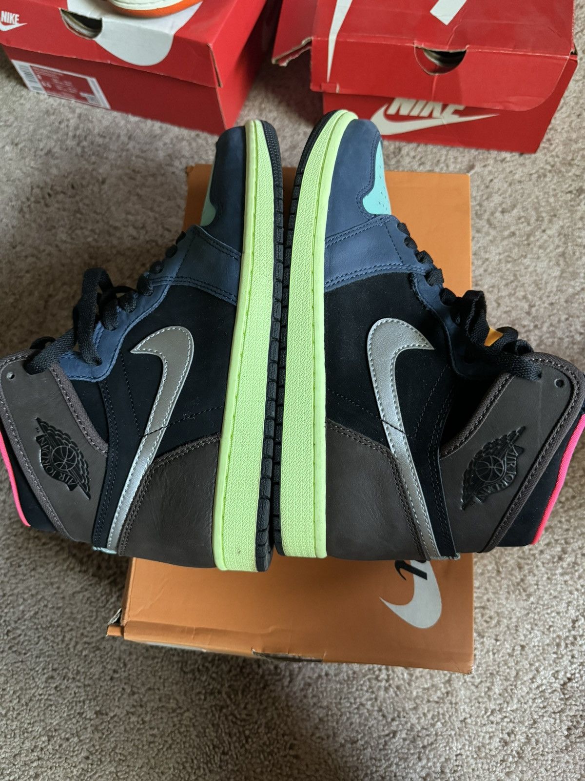Jordan Brand × Nike Air Jordan 1 bio hack Size US 8 / EU 41 - 3 Thumbnail