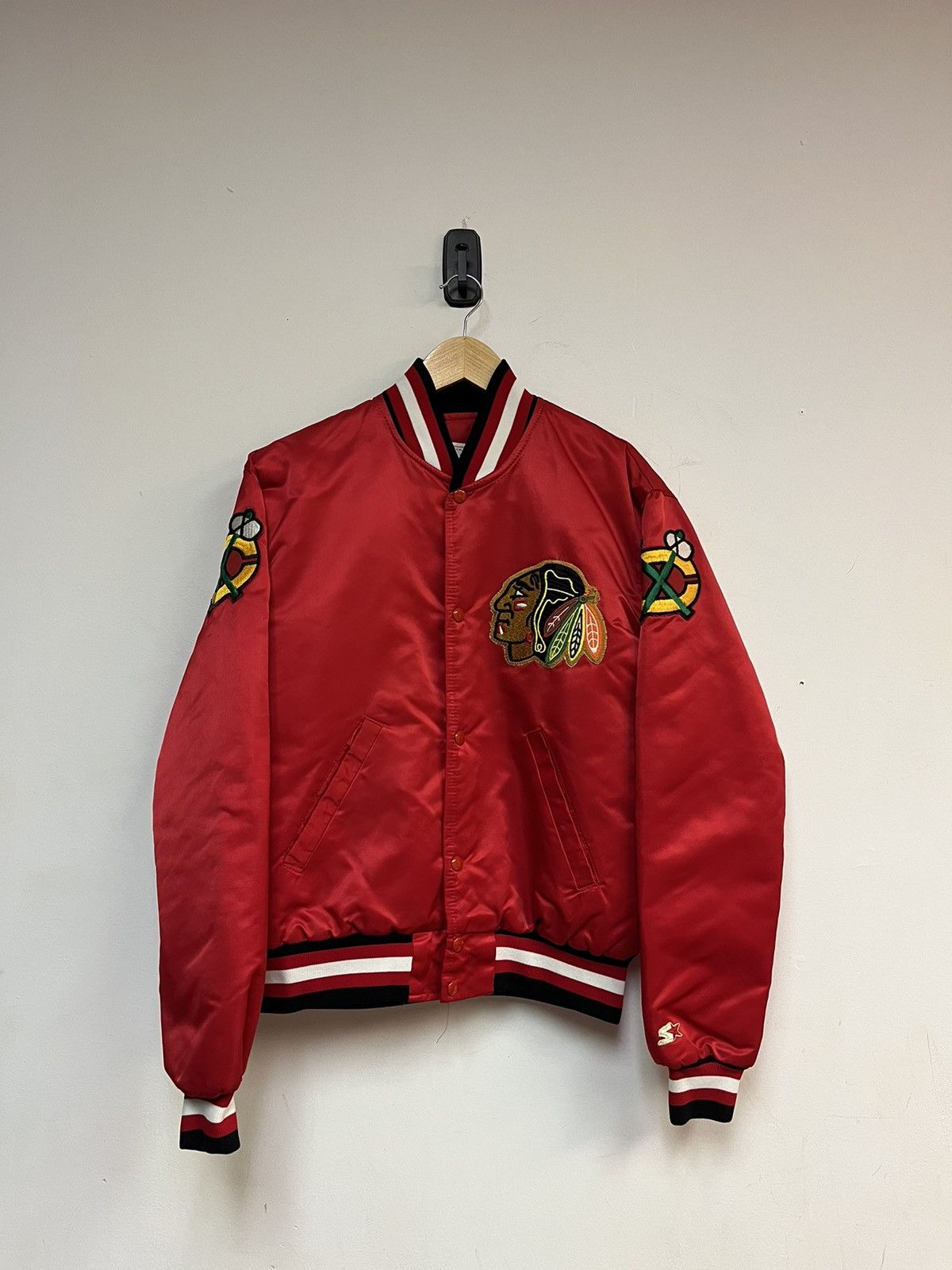 Vintage 80’s Starter Chicago Blackhawks Jacket Size US M / EU 48-50 / 2 - 1 Thumbnail