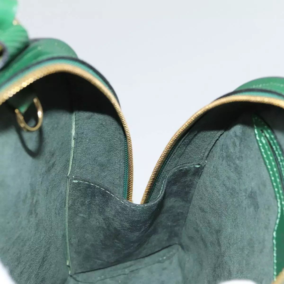Louis Vuitton LOUIS VUITTON Epi Mabillon Backpack Green Size ONE SIZE - 3 Thumbnail