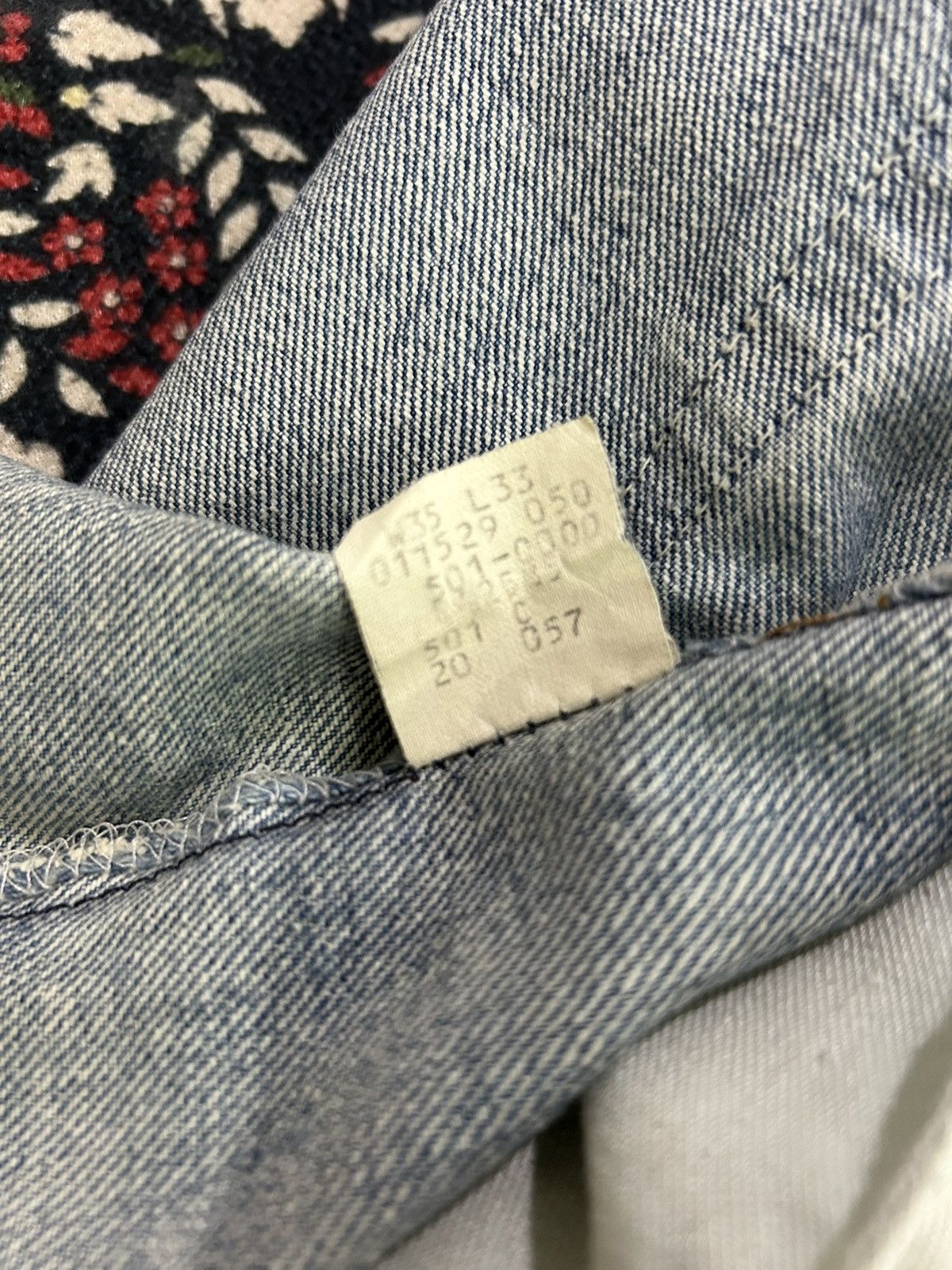 Levi's × Vintage Vintage Levis 80s 501 Distressed Size US 33 - 20 Thumbnail