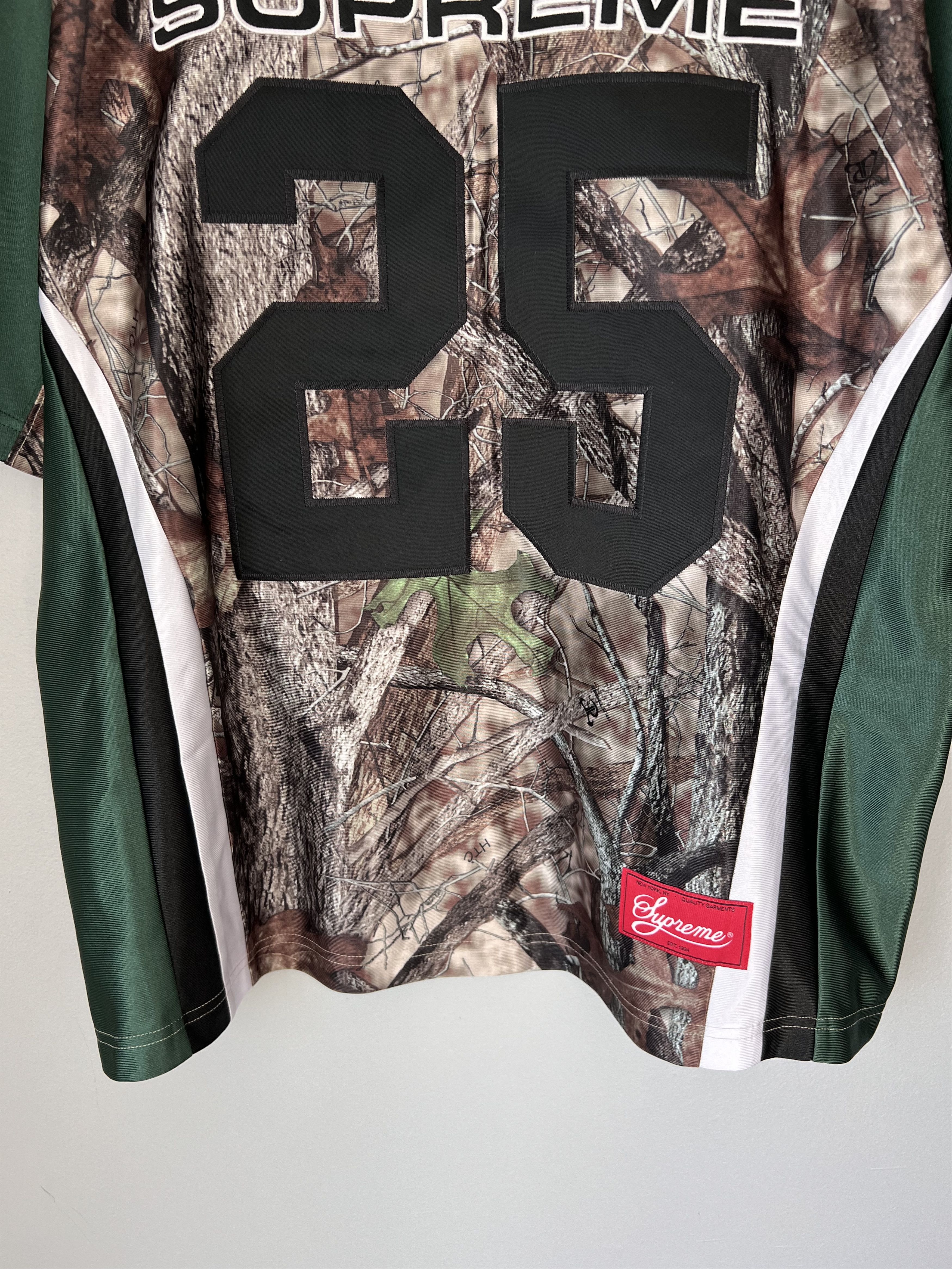 Supreme Supreme Breast Cancer Awareness Football Jersey Green Camo Size US XL / EU 56 / 4 - 3 Thumbnail