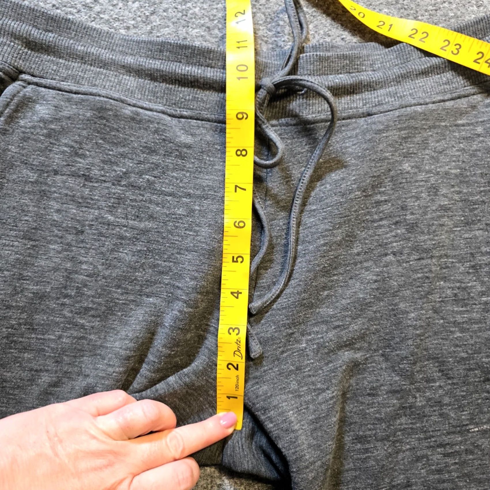 Vineyard Vines Vineyard Vines Pants Mens M Gray Joggers Sweatpants Lounge Casual Pull On Regular Inseam 26in Tapered Pockets Knit Acrylic Fabric Winter Fall Spring Size US 31 - 6 Thumbnail