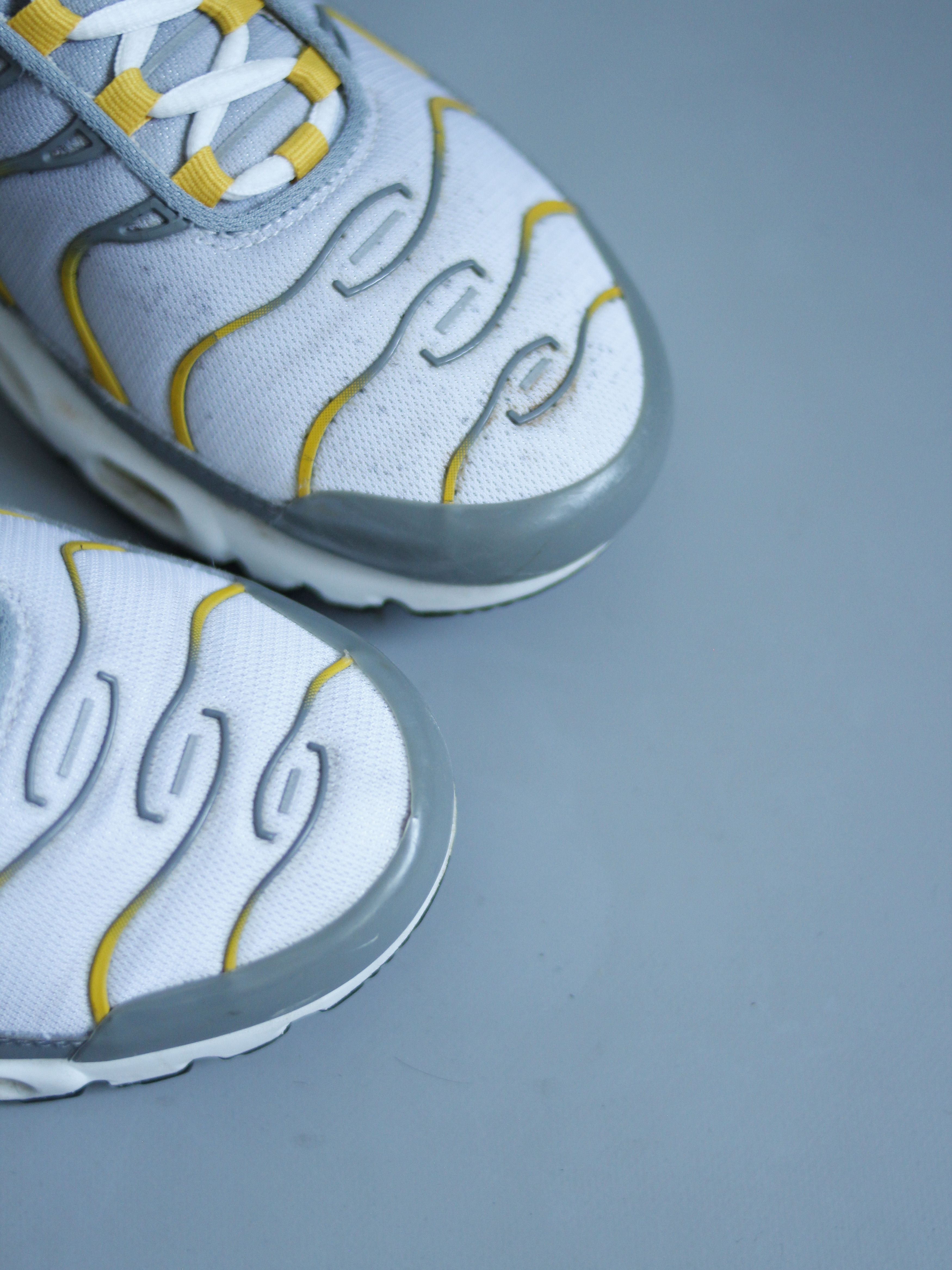 Nike Nike Air Max Tn Plus Sulphur Sneakers 41 Us 8 Size US 8 / EU 41 - 14 Thumbnail